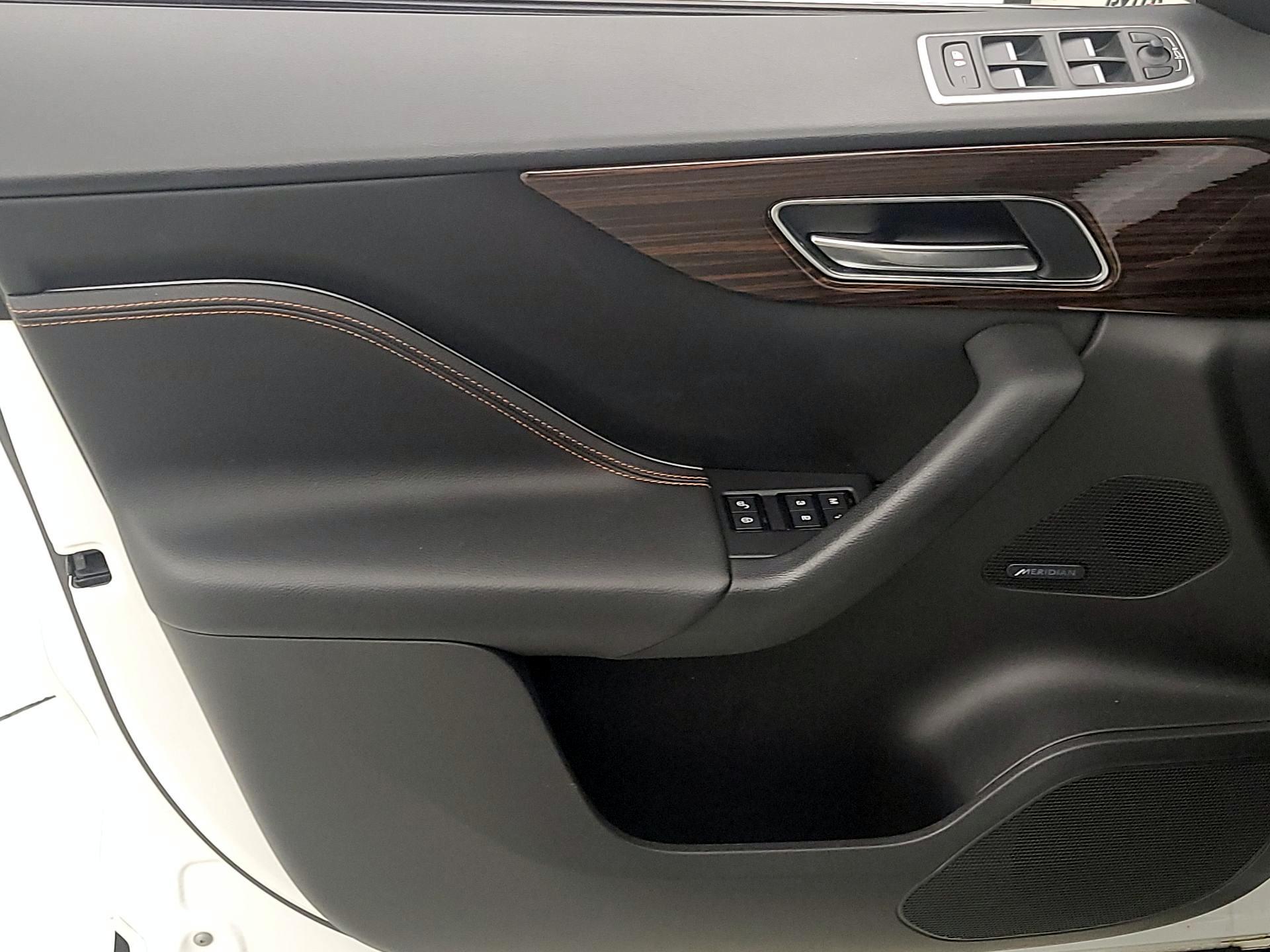 Thumbnail: 2017 Jaguar F-Pace - 12