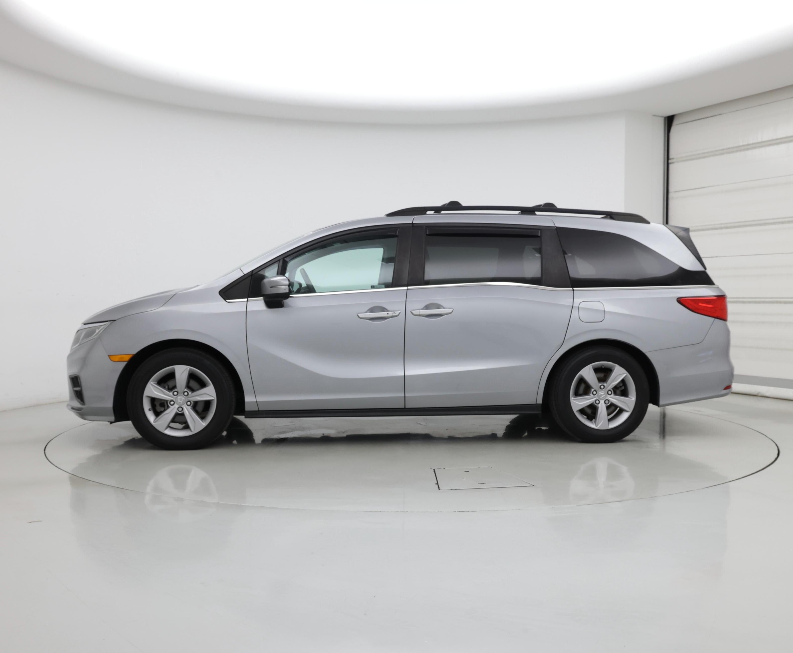 Thumbnail: 2019 Honda Odyssey - 3