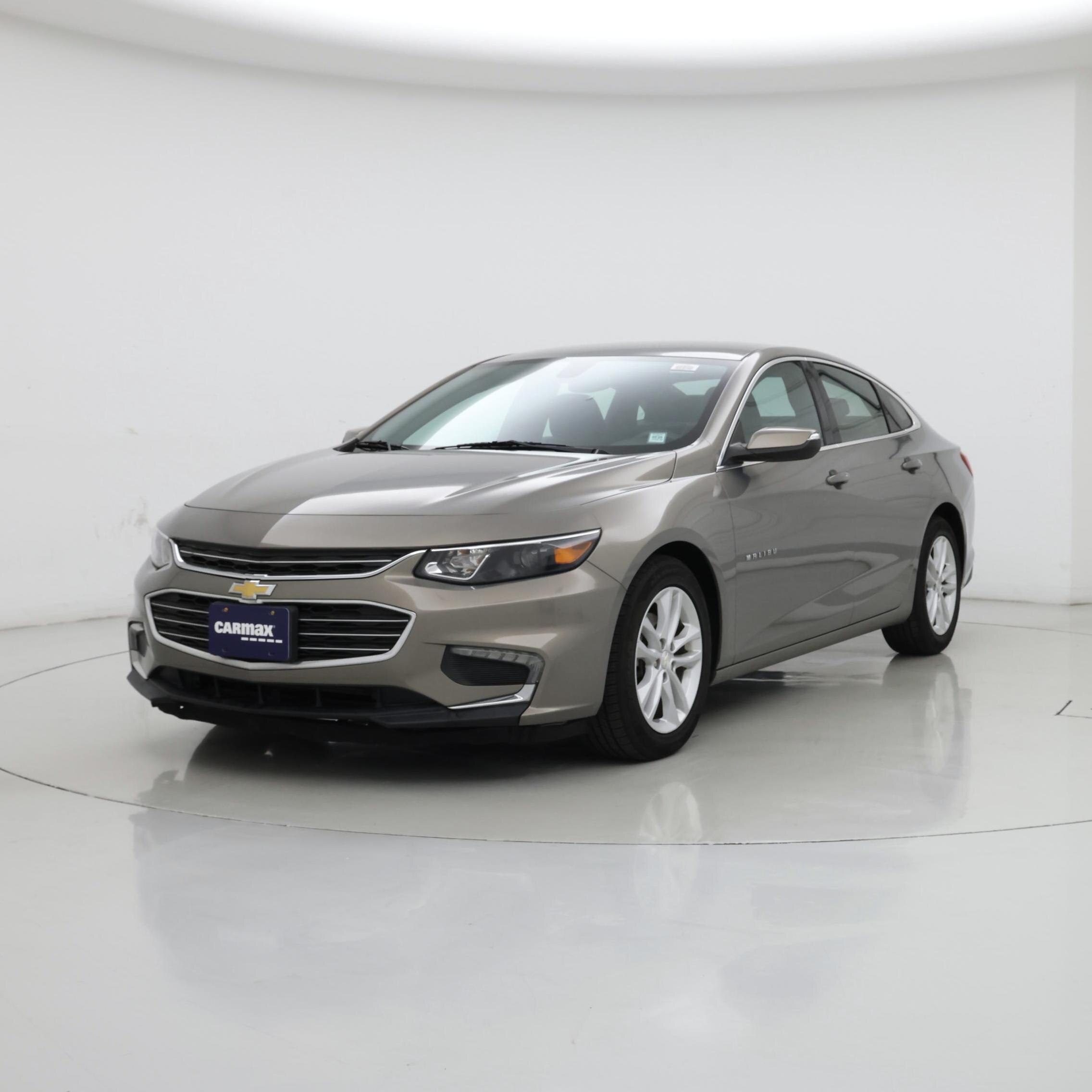 Thumbnail: 2017 Chevrolet Malibu - 4