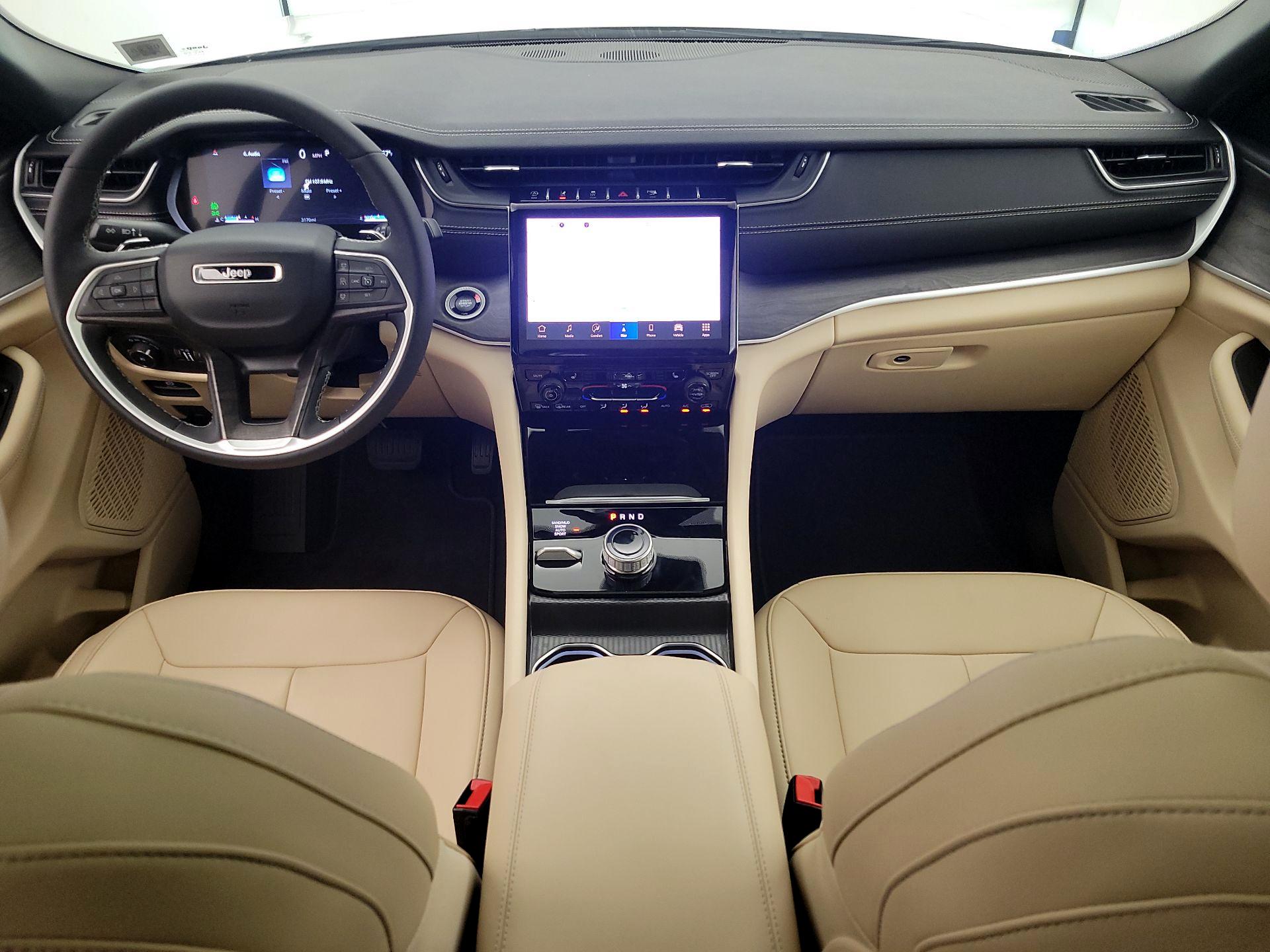 Thumbnail: 2025 Jeep Grand Cherokee - 9