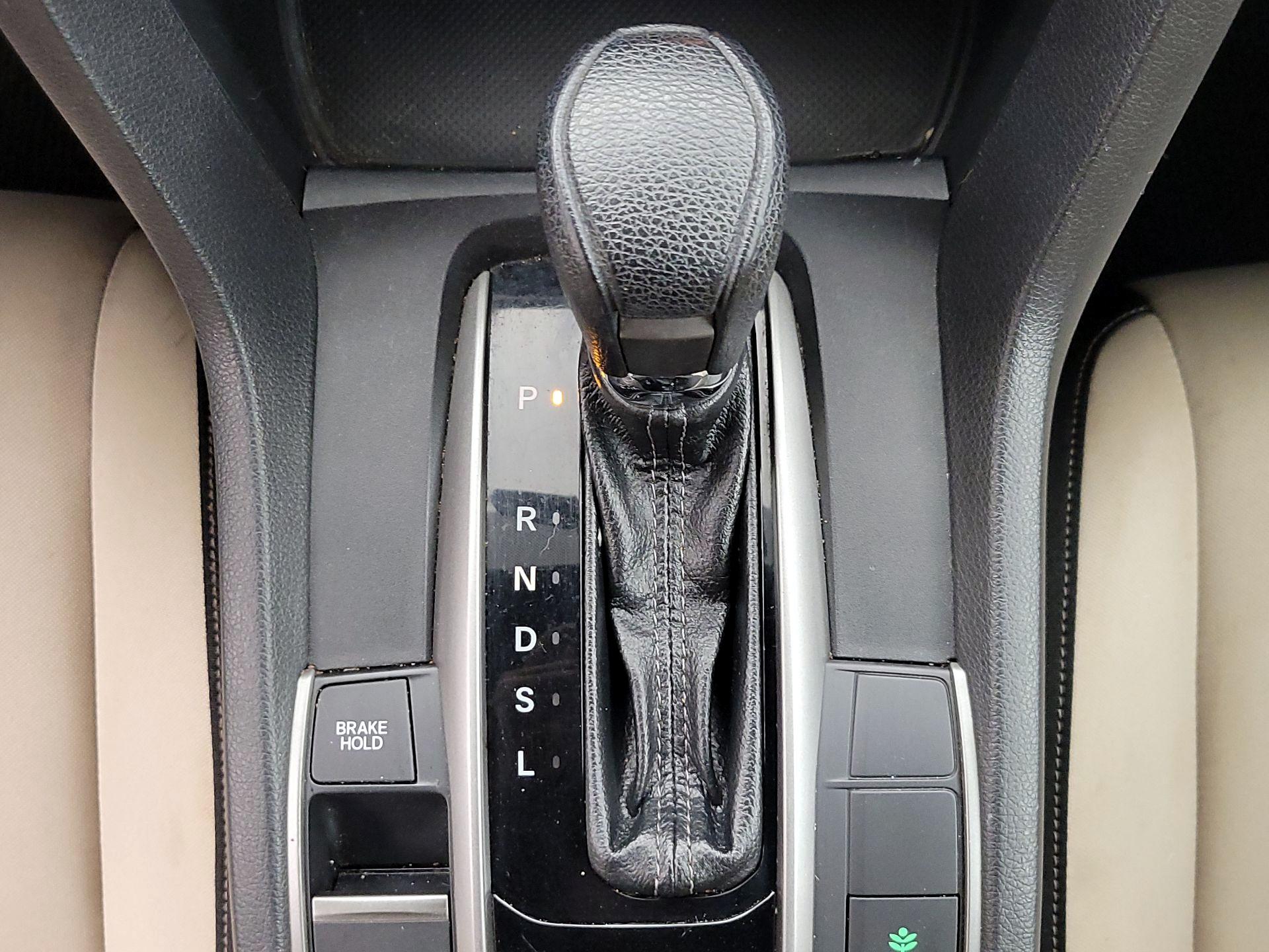 Thumbnail: 2017 Honda Civic - 17