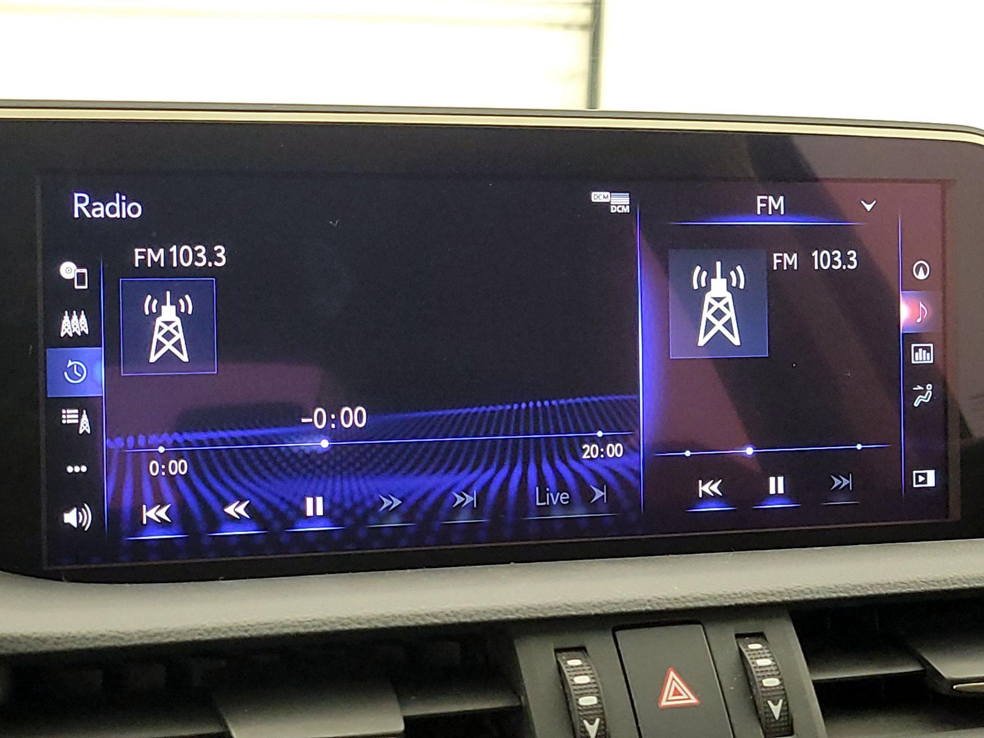 Thumbnail: 2019 Lexus ES - 16