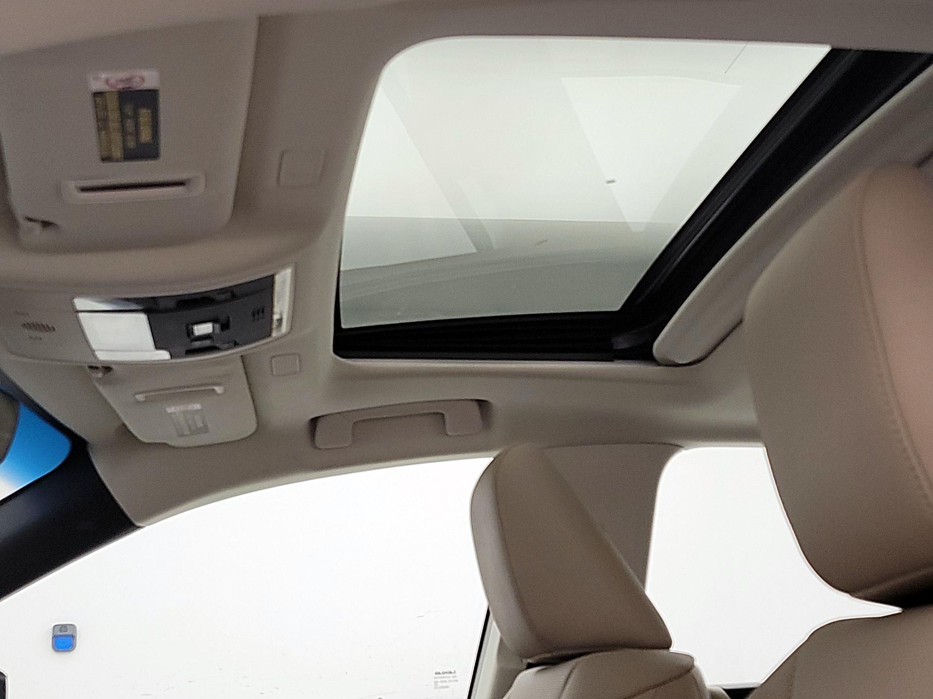 Thumbnail: 2019 Lexus ES - 20