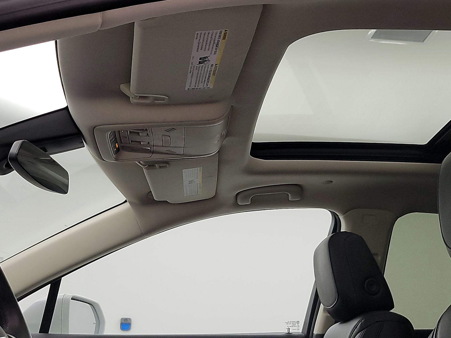 Thumbnail: 2017 Cadillac XT5 - 20