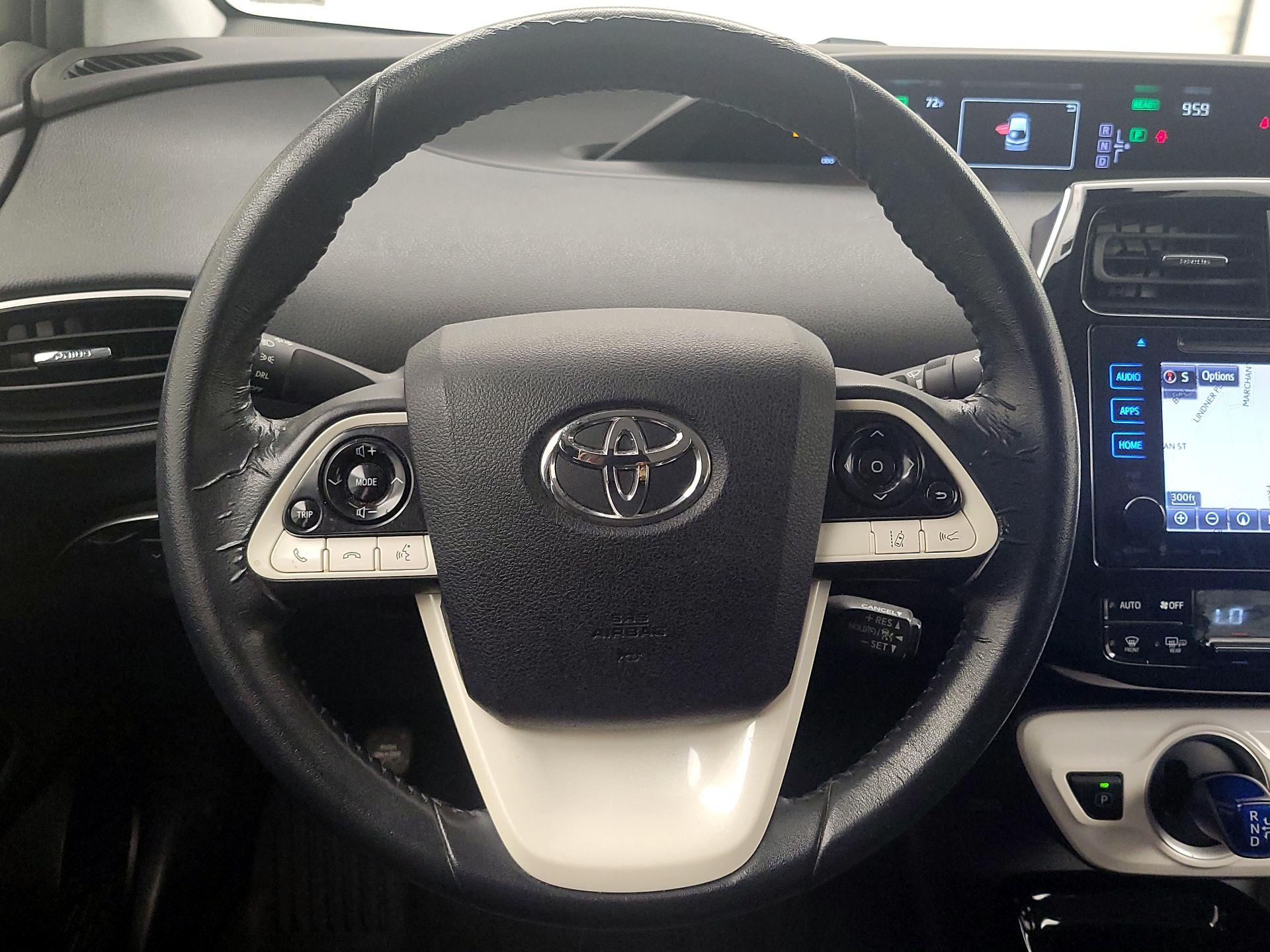 Thumbnail: 2018 Toyota Prius Prime - 10