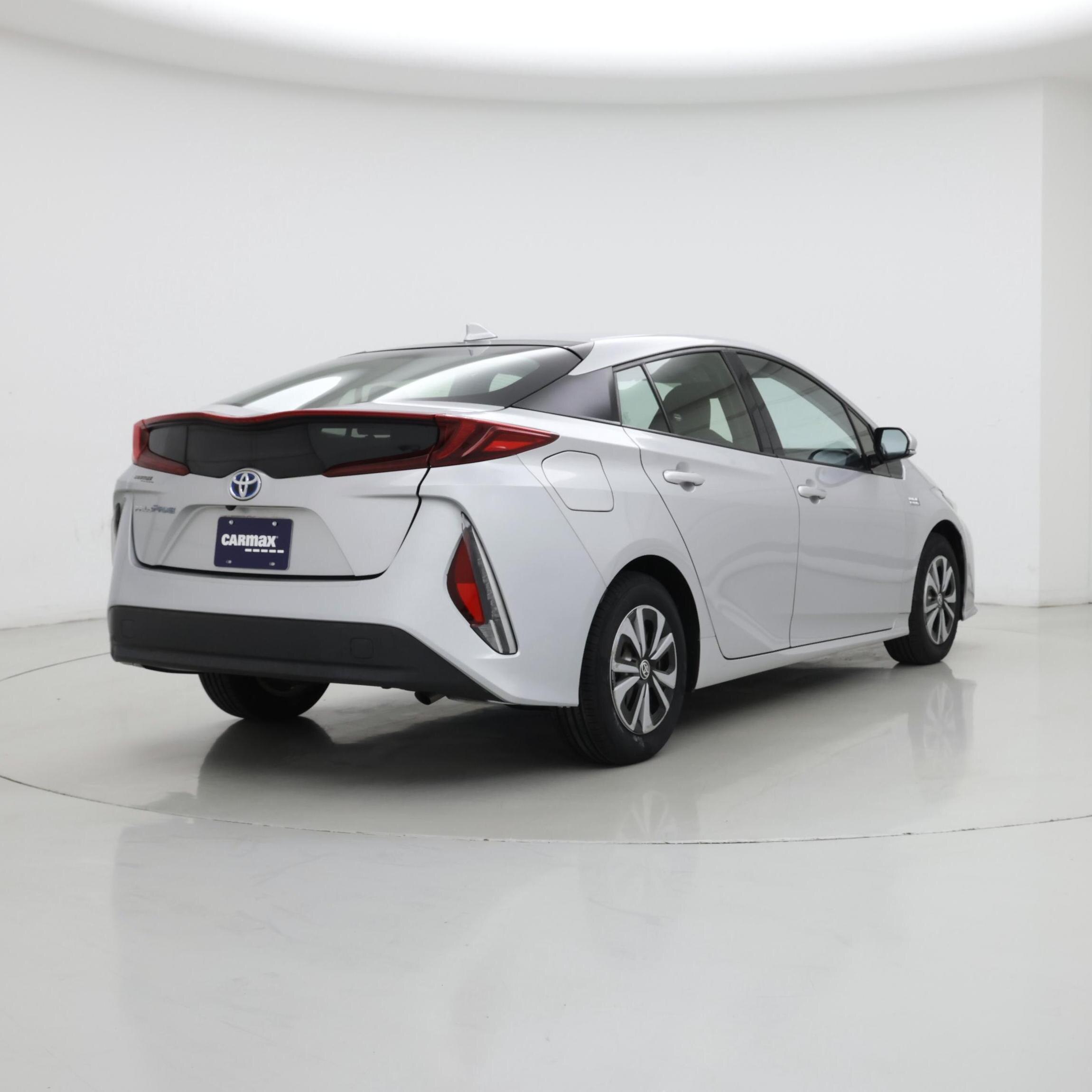 Thumbnail: 2018 Toyota Prius Prime - 8