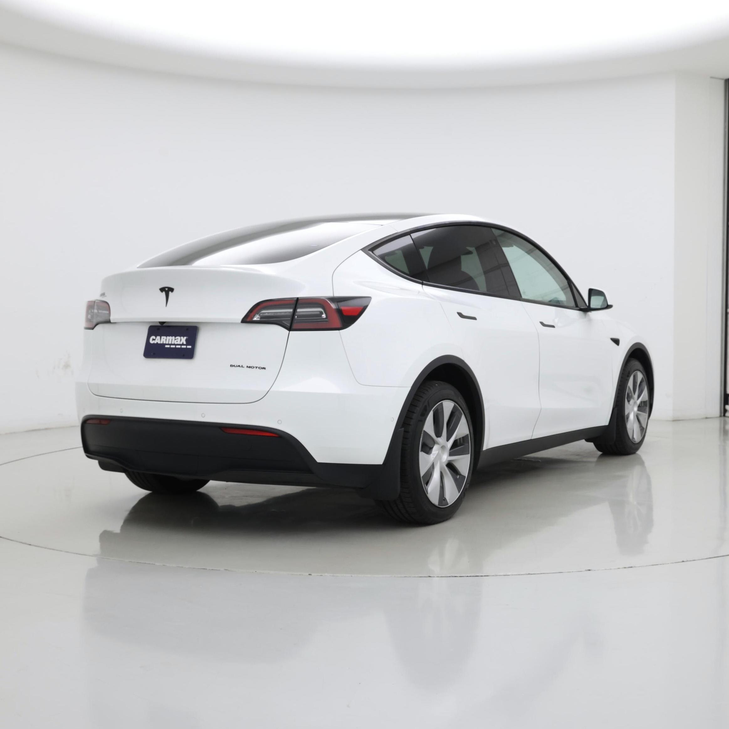 Thumbnail: 2022 Tesla Model Y - 8
