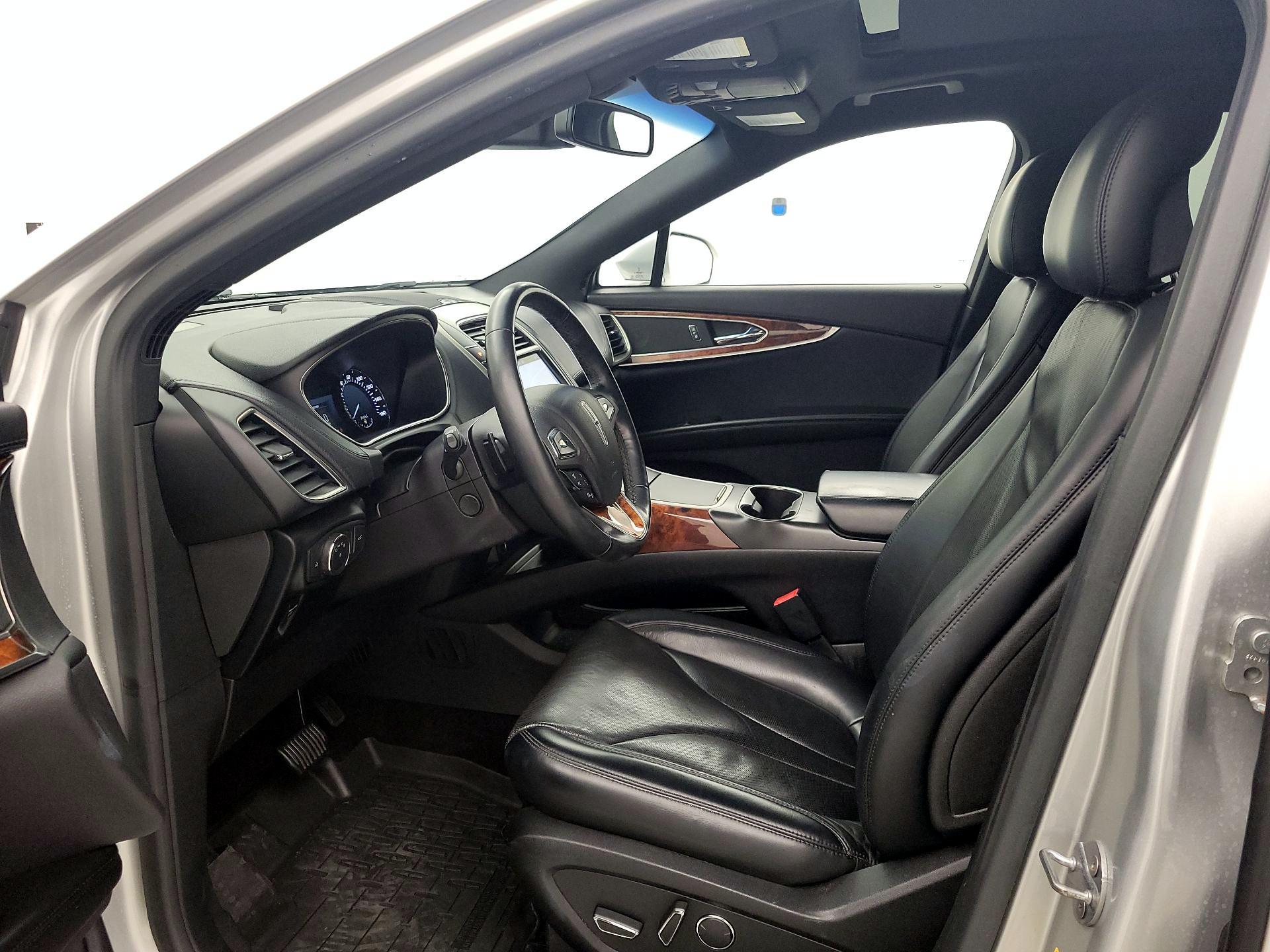 Thumbnail: 2018 Lincoln MKX - 11