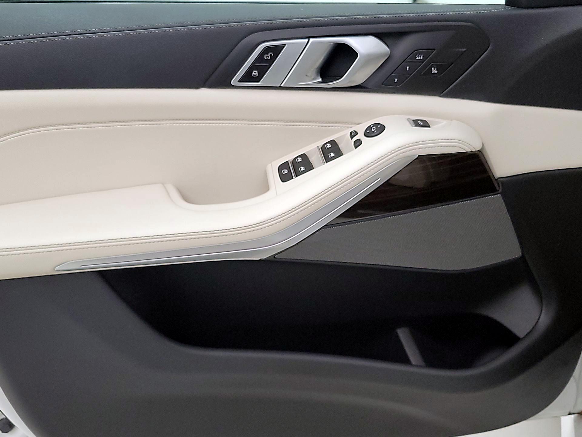 Thumbnail: 2020 BMW X5 - 12