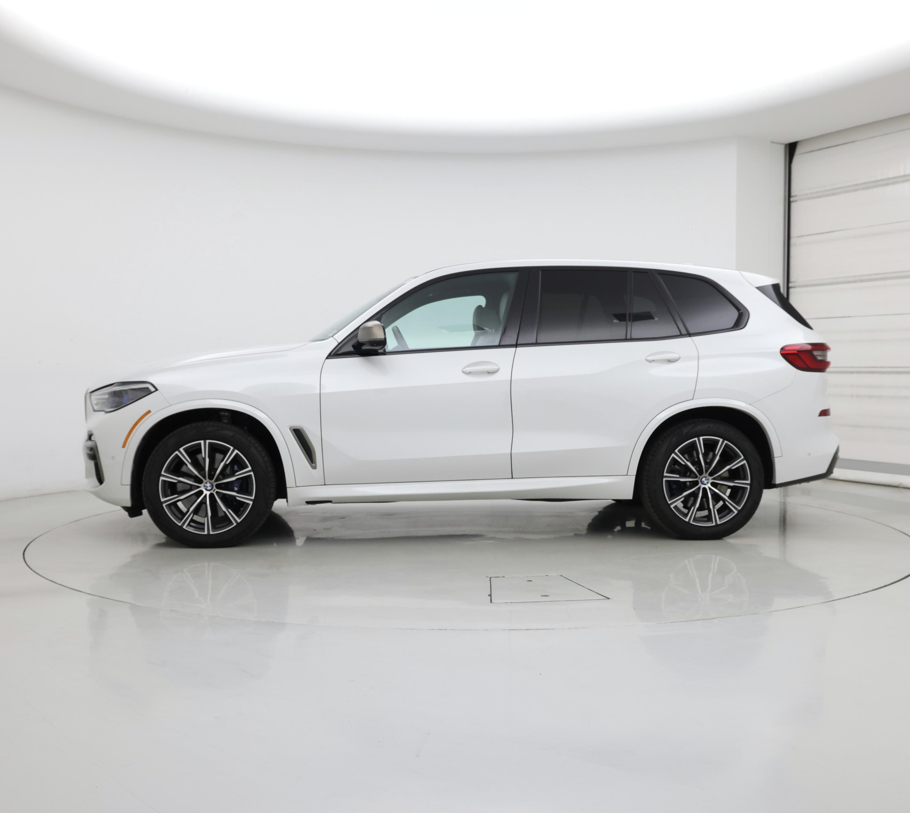 Thumbnail: 2020 BMW X5 - 3