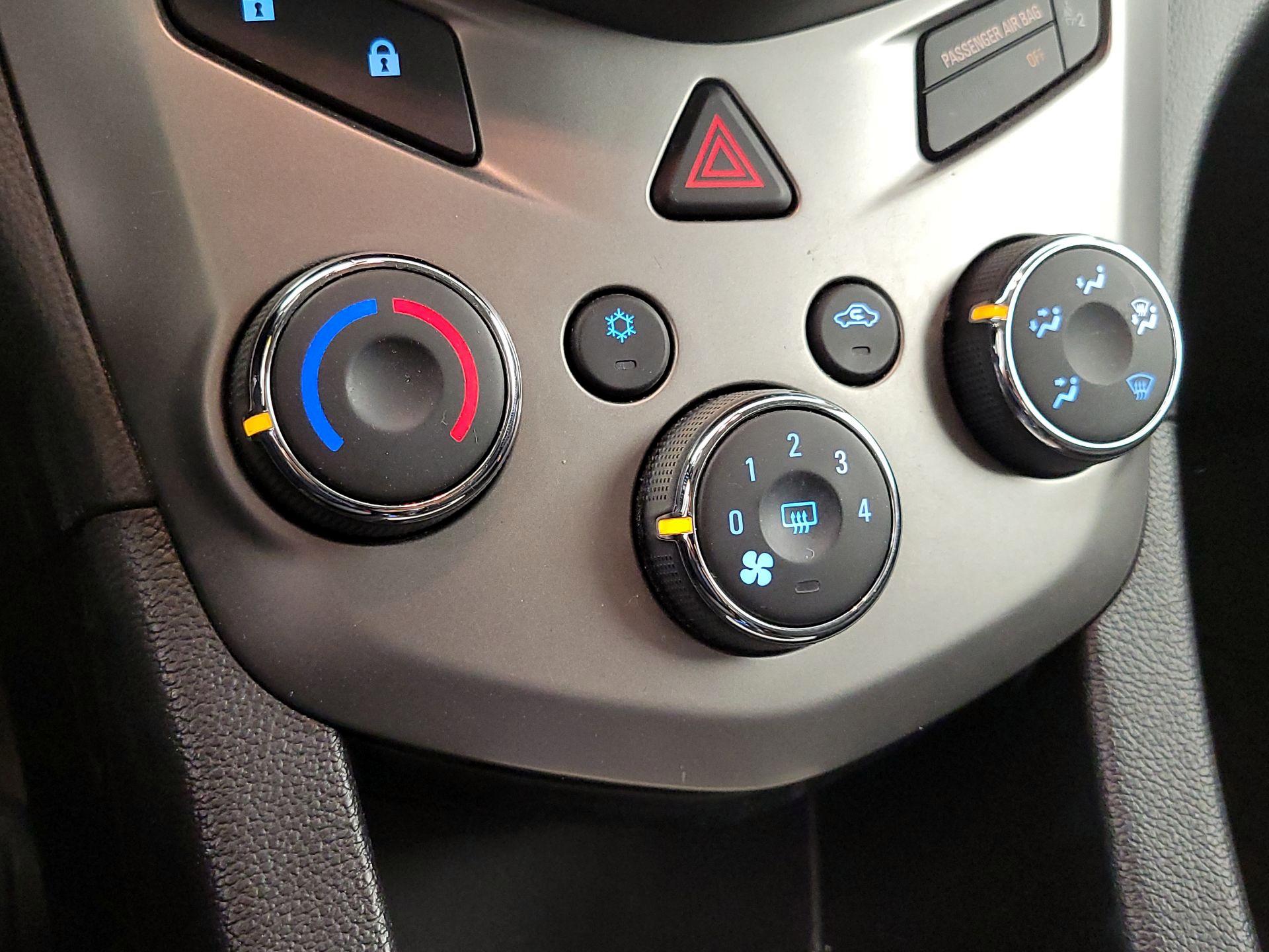 Thumbnail: 2016 Chevrolet Sonic - 15