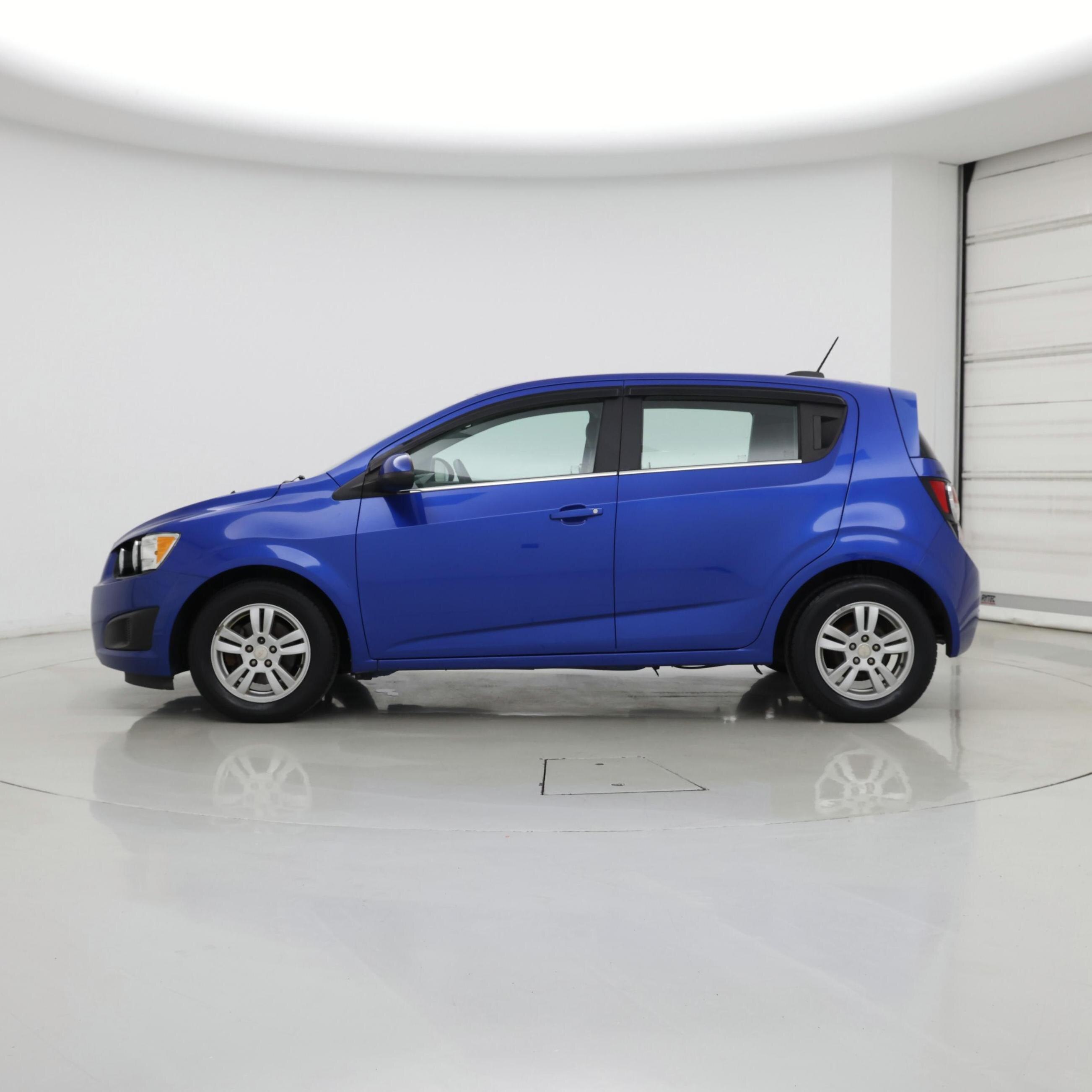Thumbnail: 2016 Chevrolet Sonic - 3