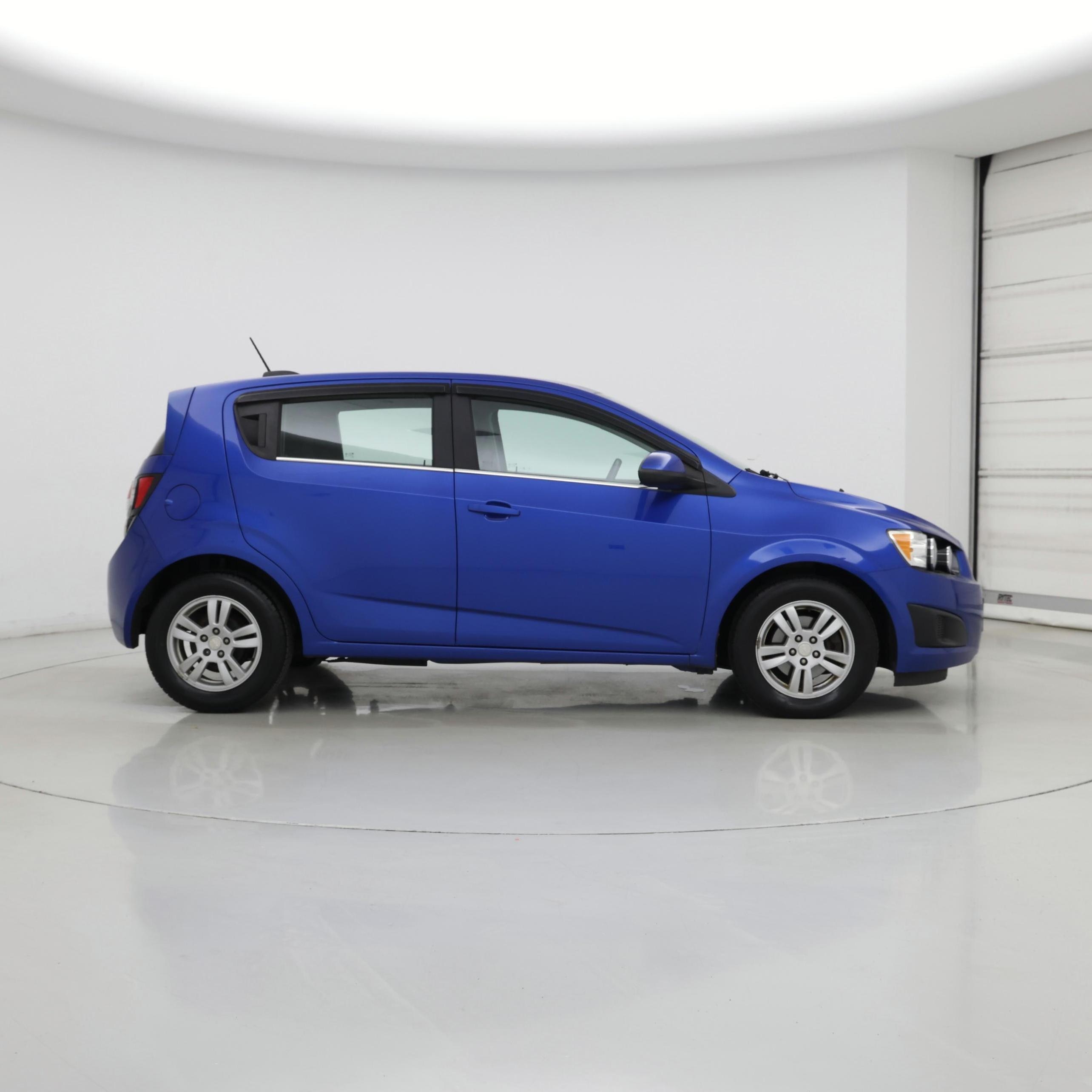 Thumbnail: 2016 Chevrolet Sonic - 7