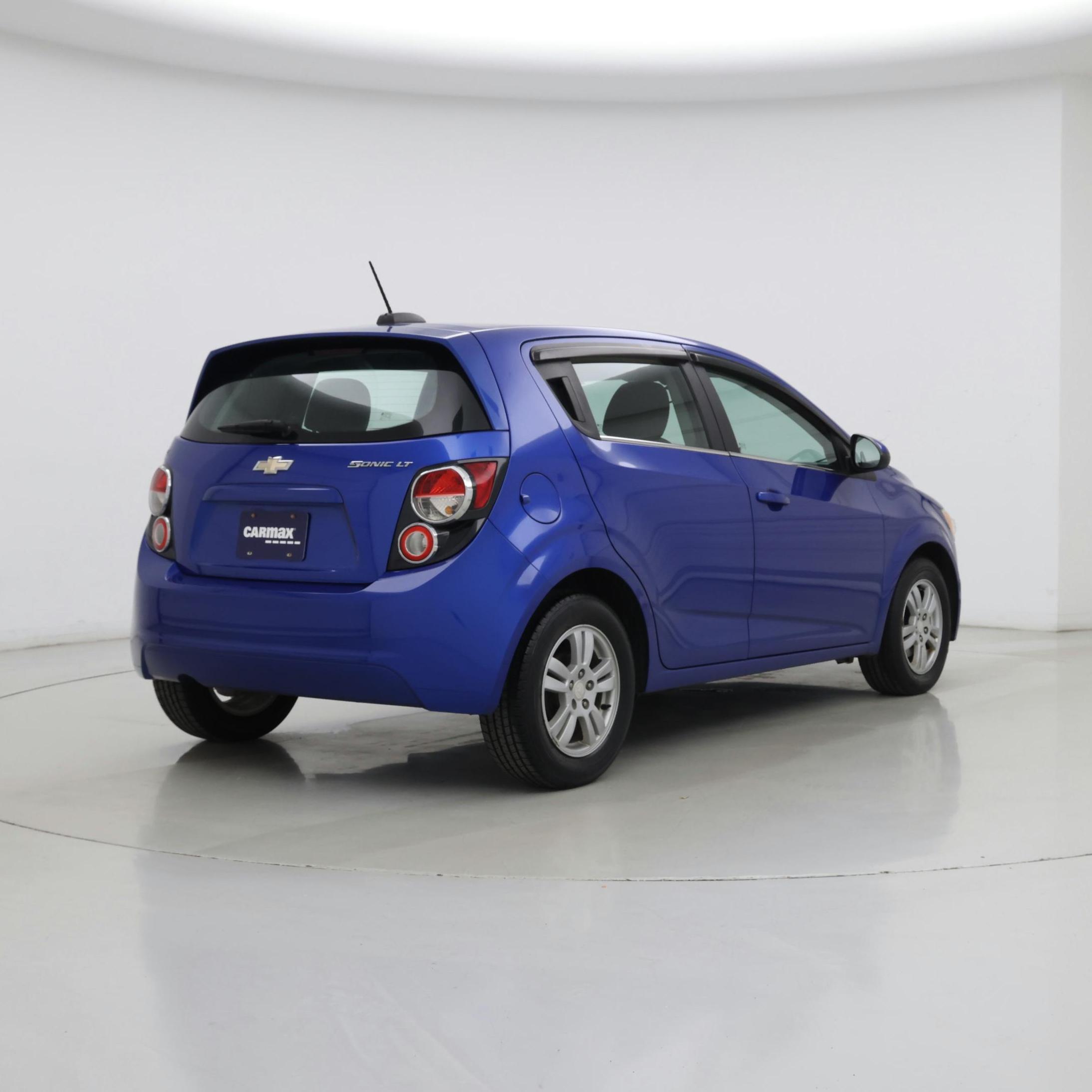 Thumbnail: 2016 Chevrolet Sonic - 8