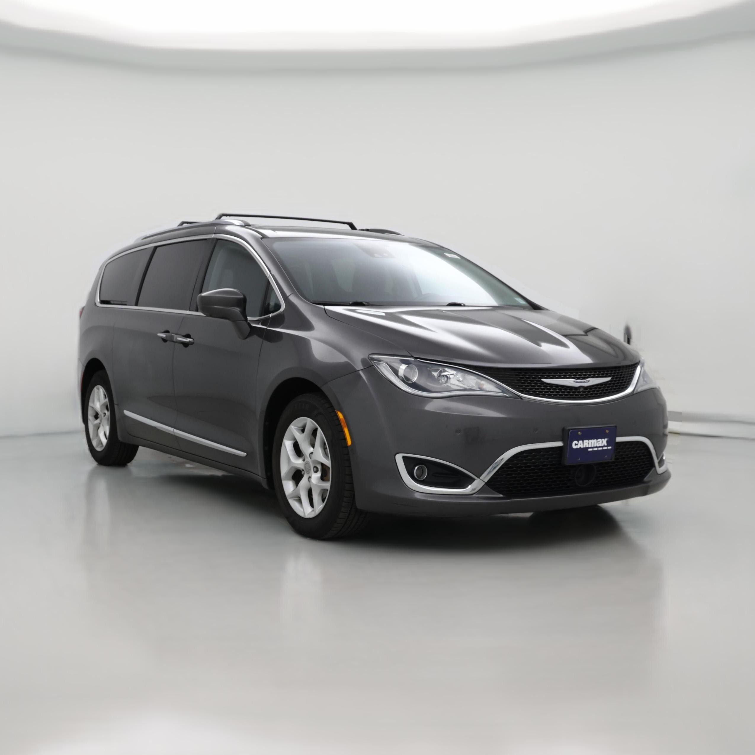 Thumbnail: 2017 Chrysler Pacifica - 1