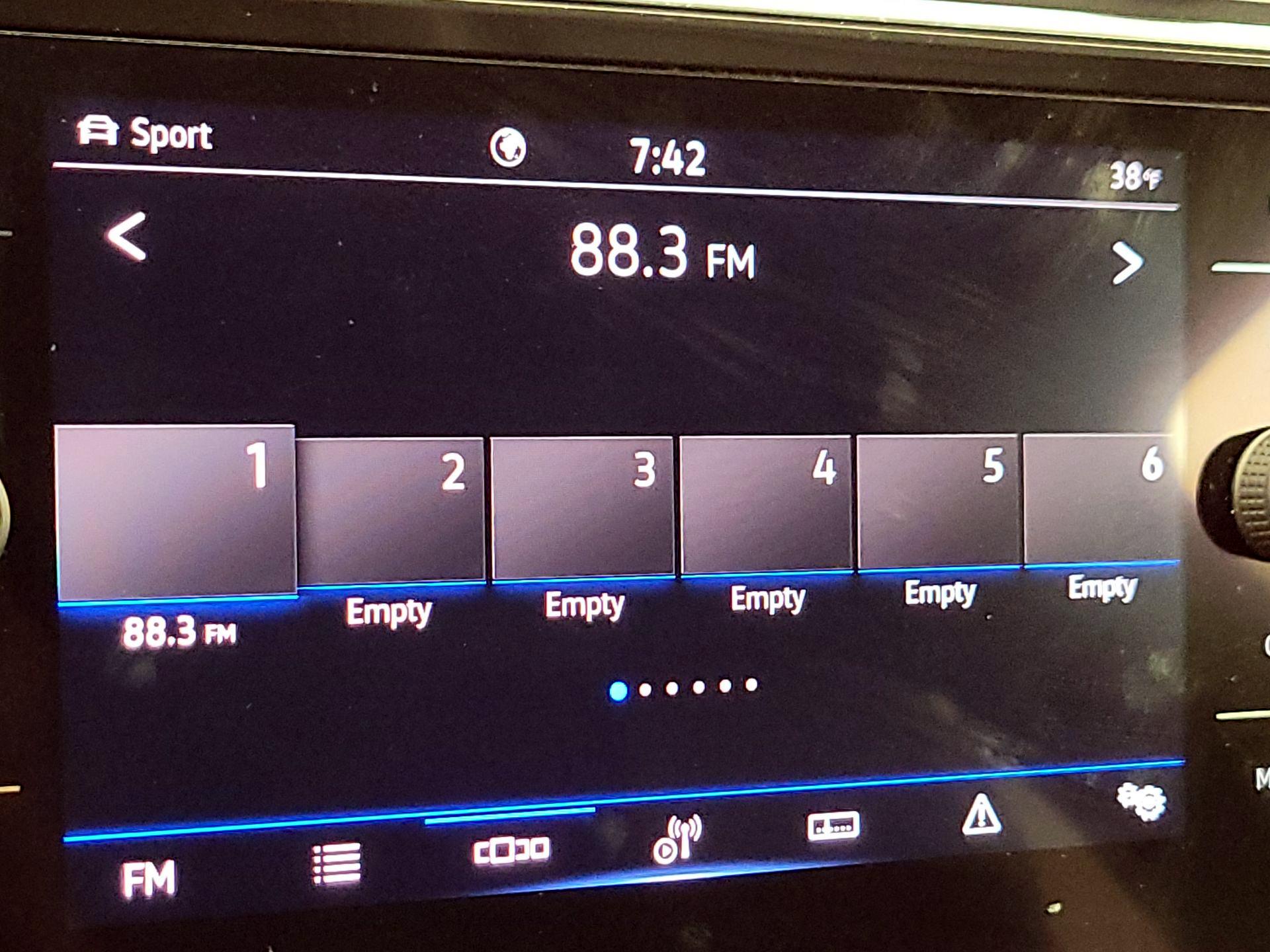 Thumbnail: 2021 Volkswagen Tiguan - 16