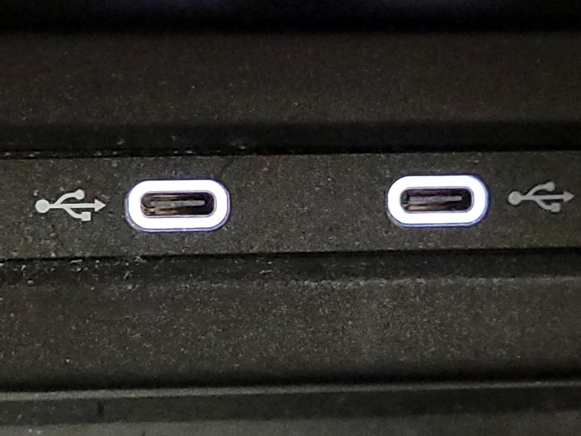 Thumbnail: 2021 Volkswagen Tiguan - 19