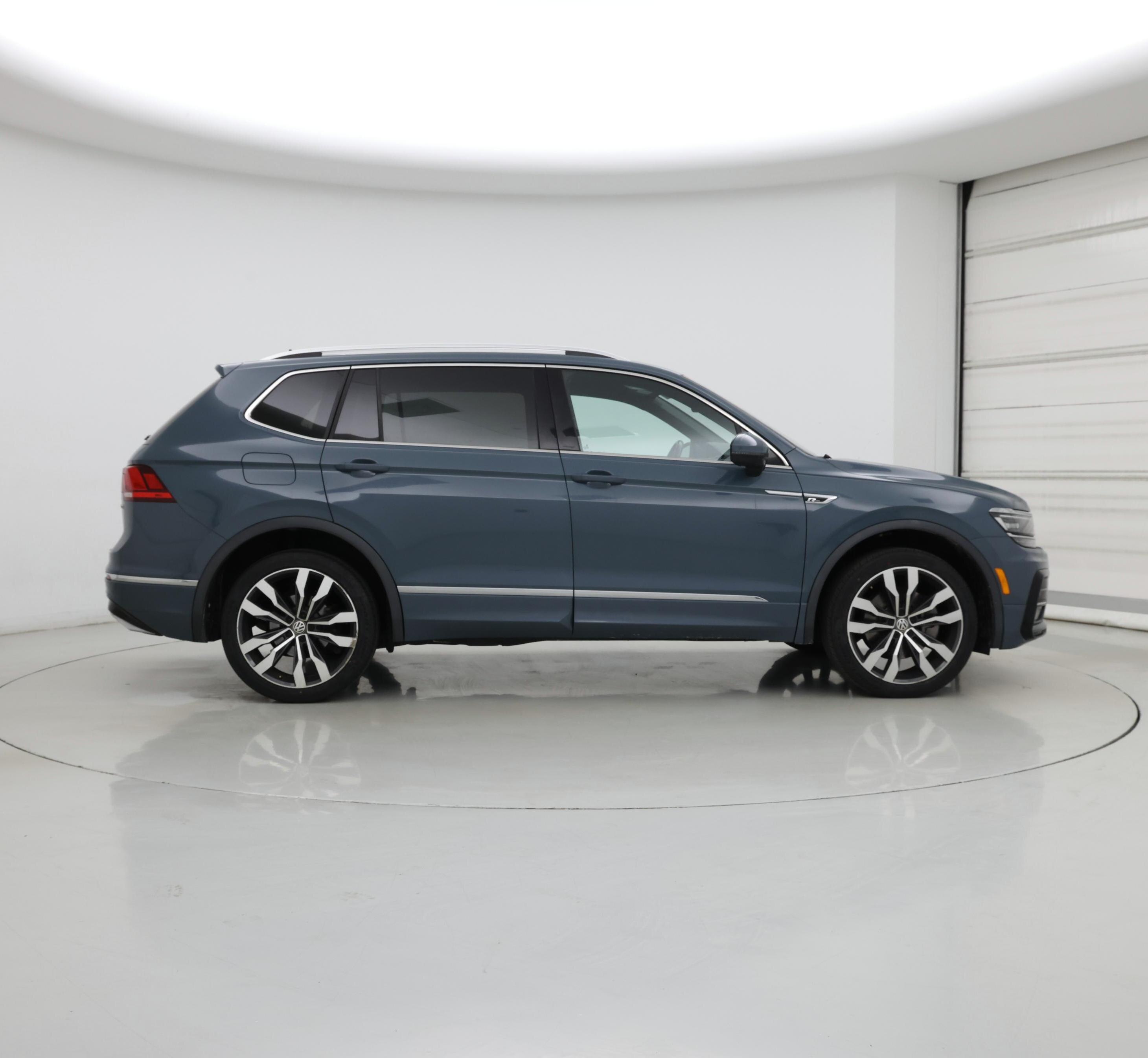 Thumbnail: 2021 Volkswagen Tiguan - 7