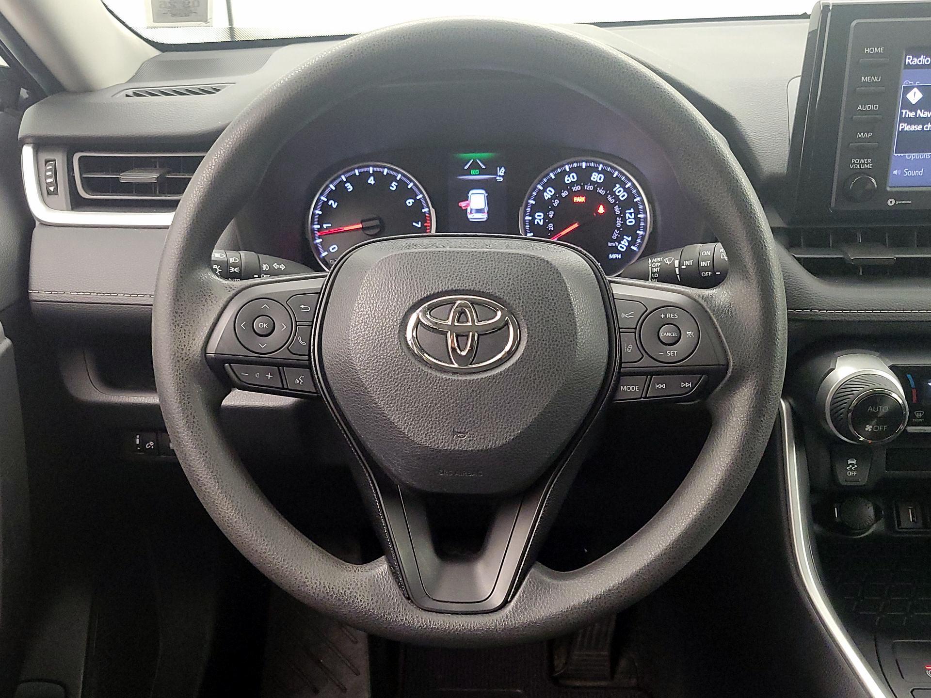 Thumbnail: 2020 Toyota RAV4 - 10