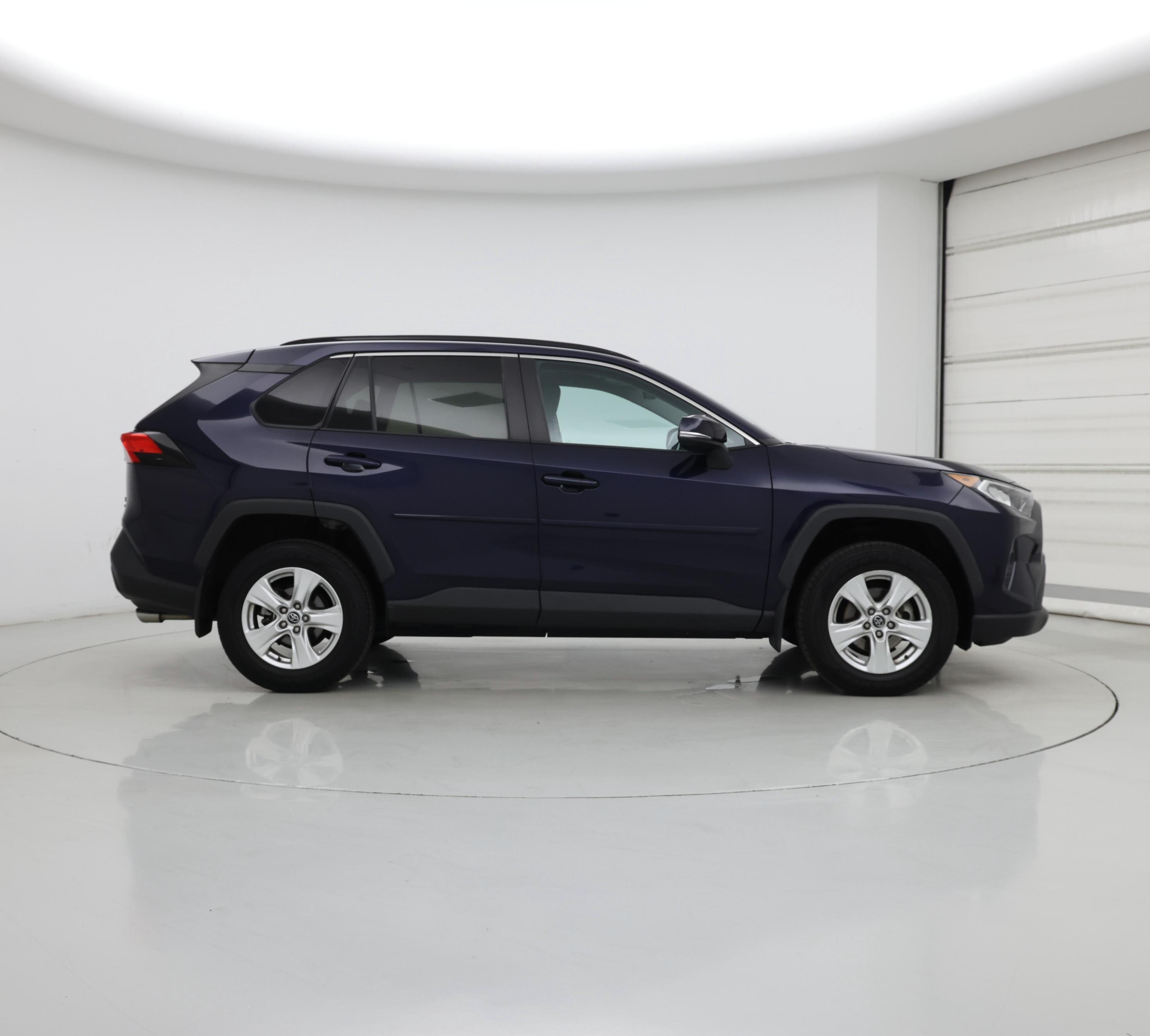 Thumbnail: 2020 Toyota RAV4 - 7