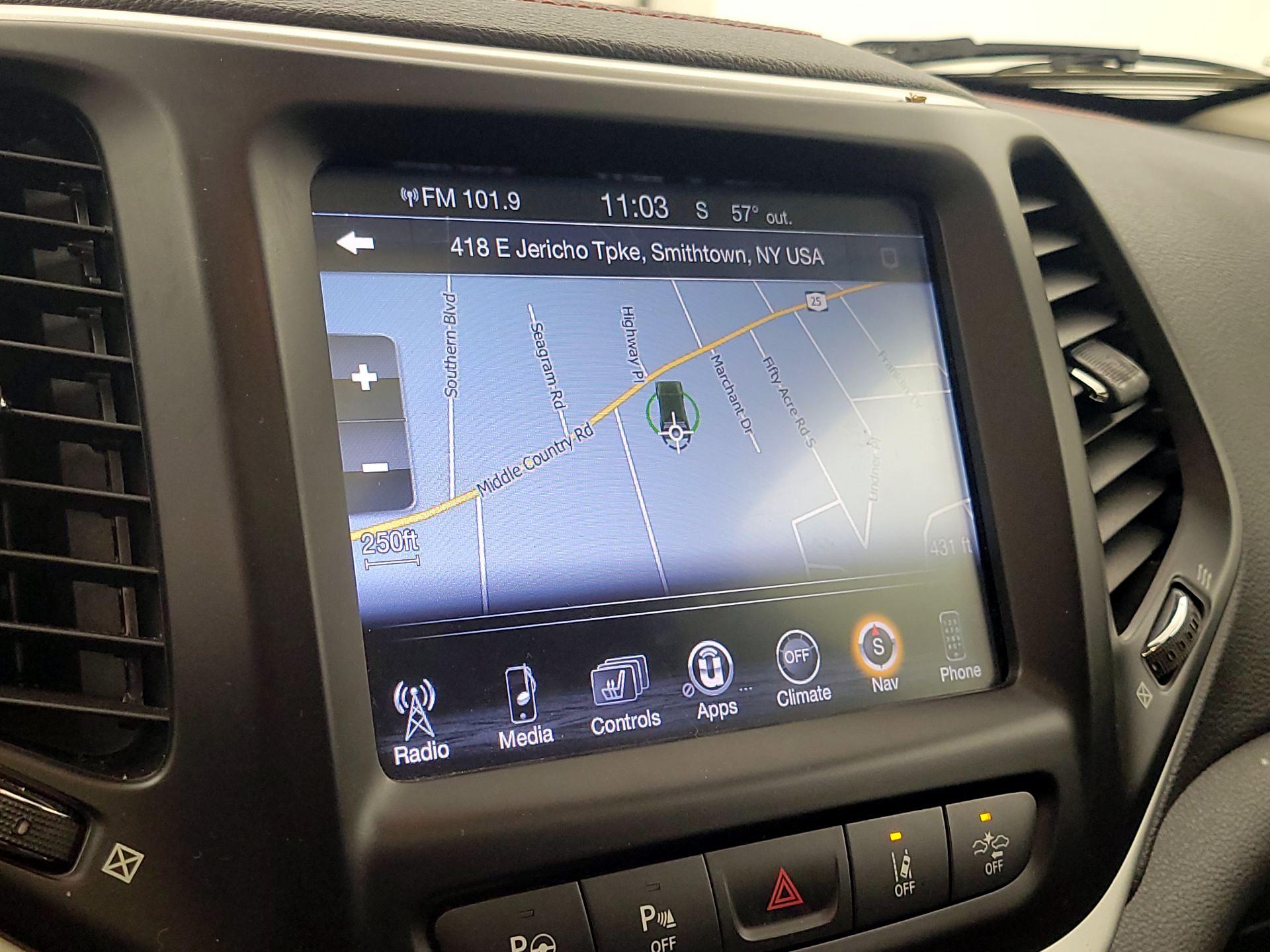 Thumbnail: 2014 Jeep Cherokee - 14