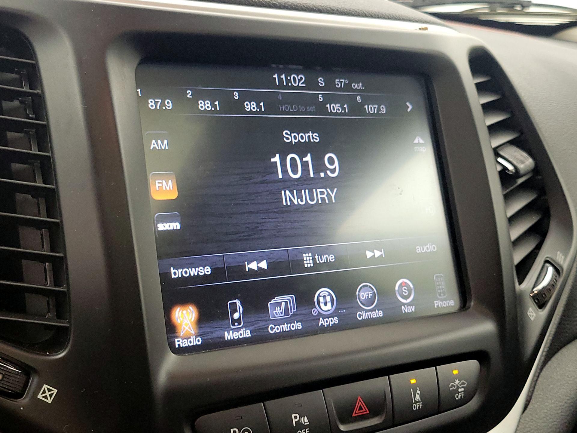 Thumbnail: 2014 Jeep Cherokee - 16