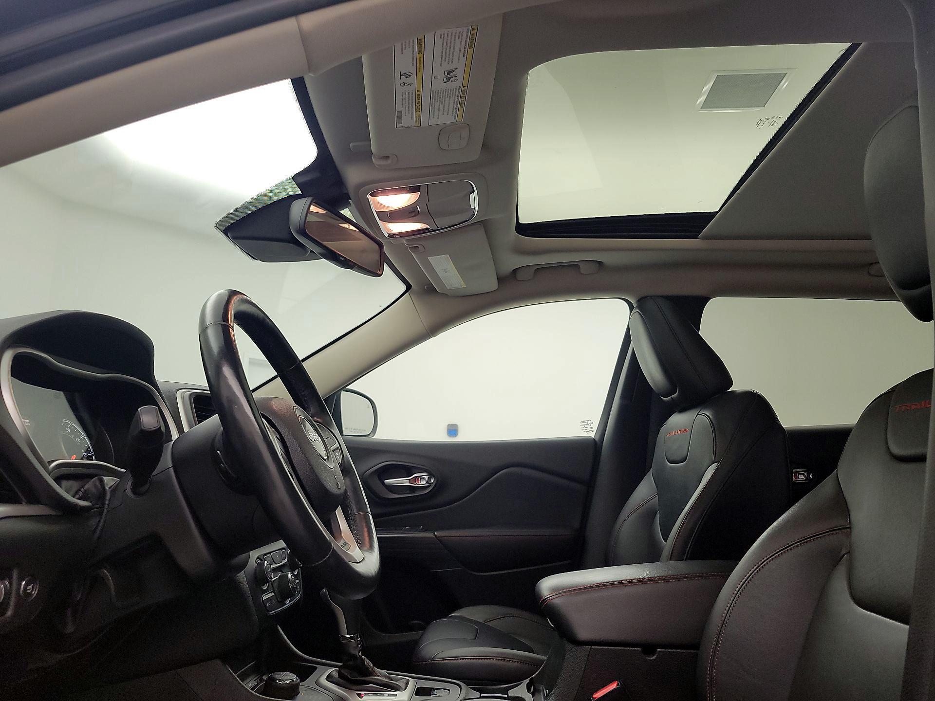 Thumbnail: 2014 Jeep Cherokee - 20