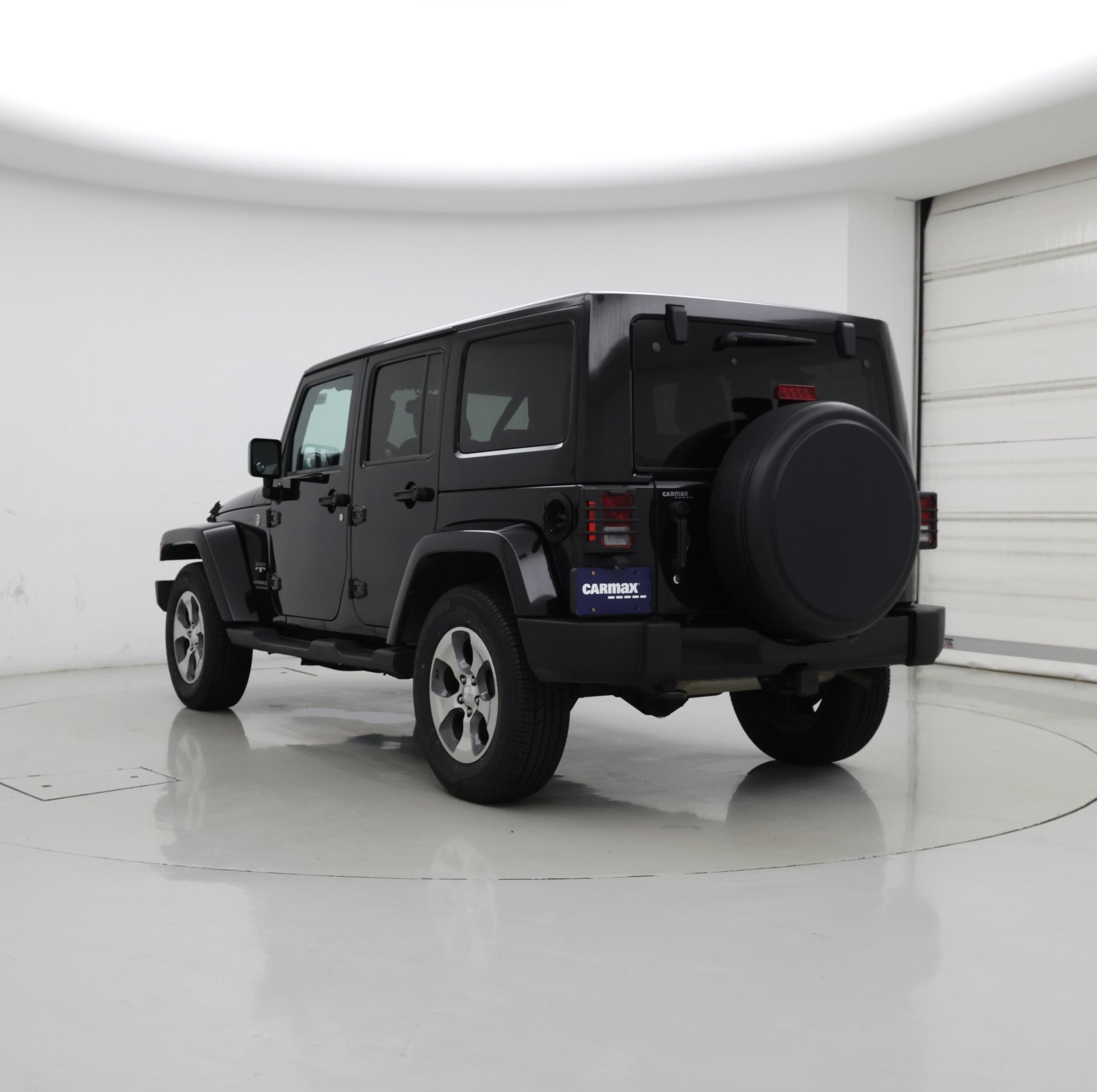 Thumbnail: 2017 Jeep Wrangler - 2