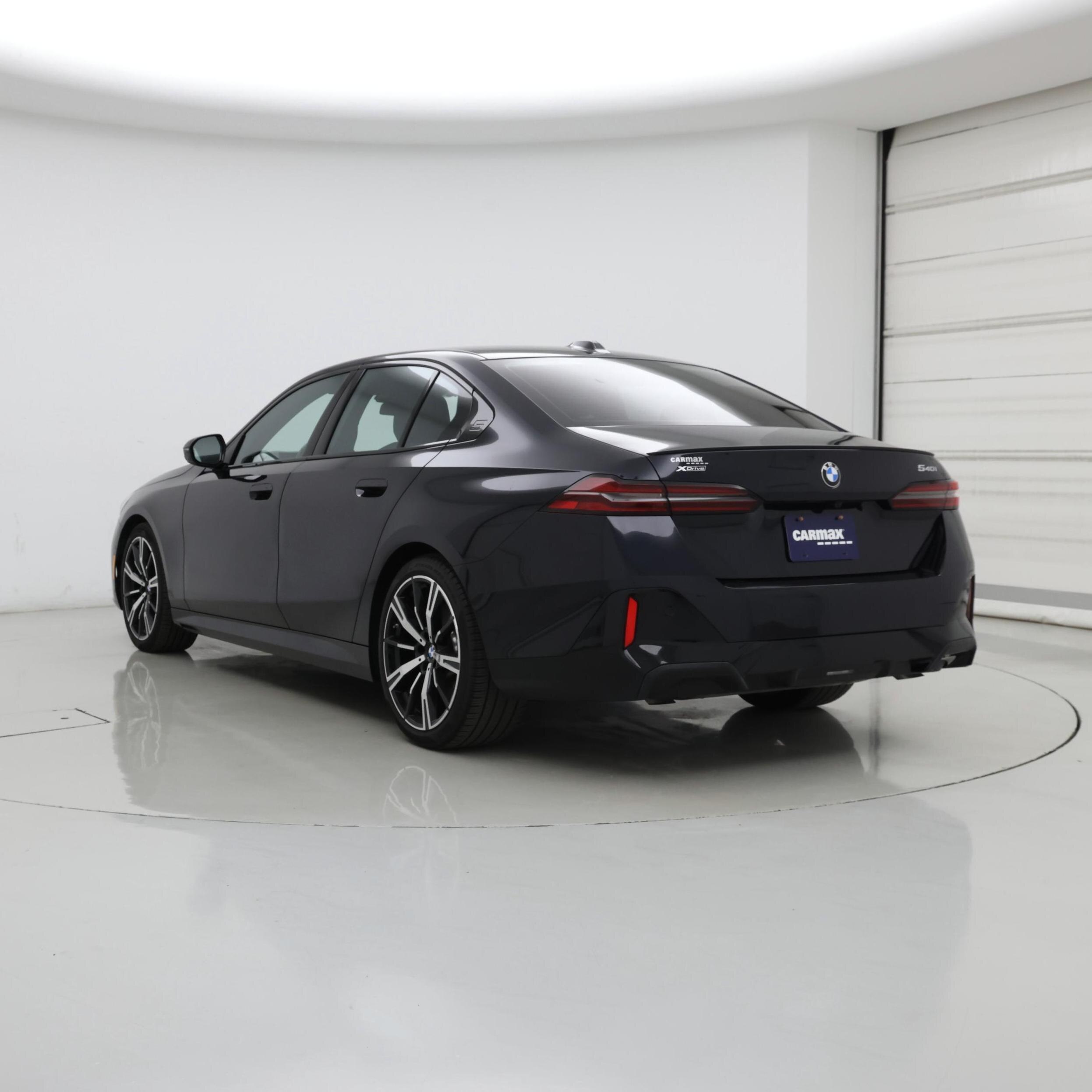 Thumbnail: 2024 BMW 5 Series - 2