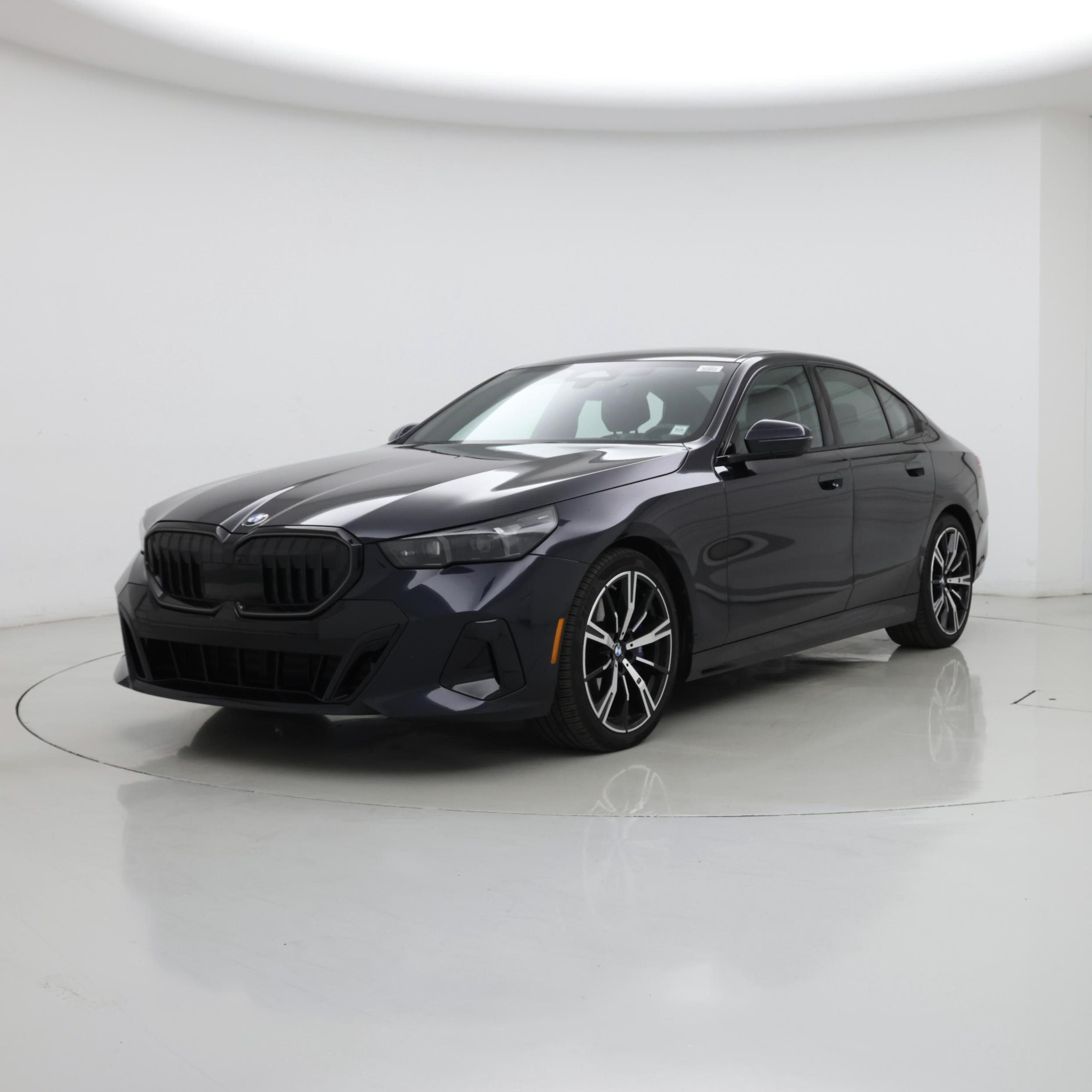 Thumbnail: 2024 BMW 5 Series - 4
