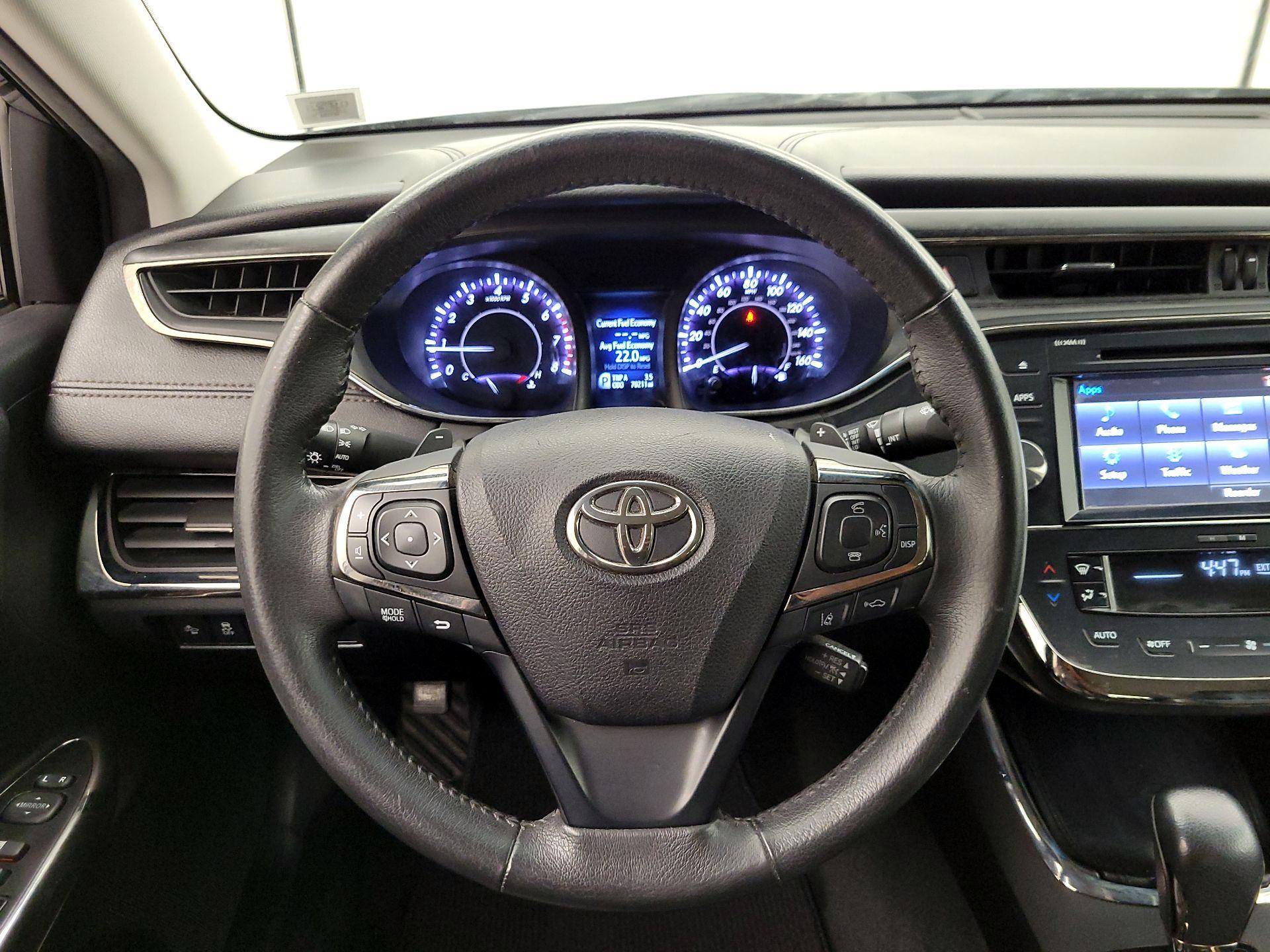 Thumbnail: 2017 Toyota Avalon - 10