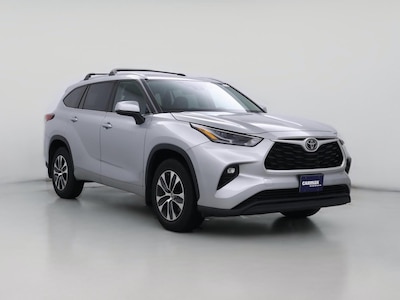 Silver 2022 Toyota Highlander XLE