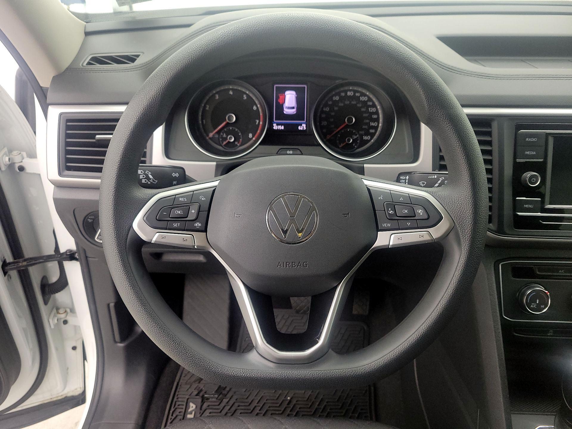 Thumbnail: 2021 Volkswagen Atlas - 10