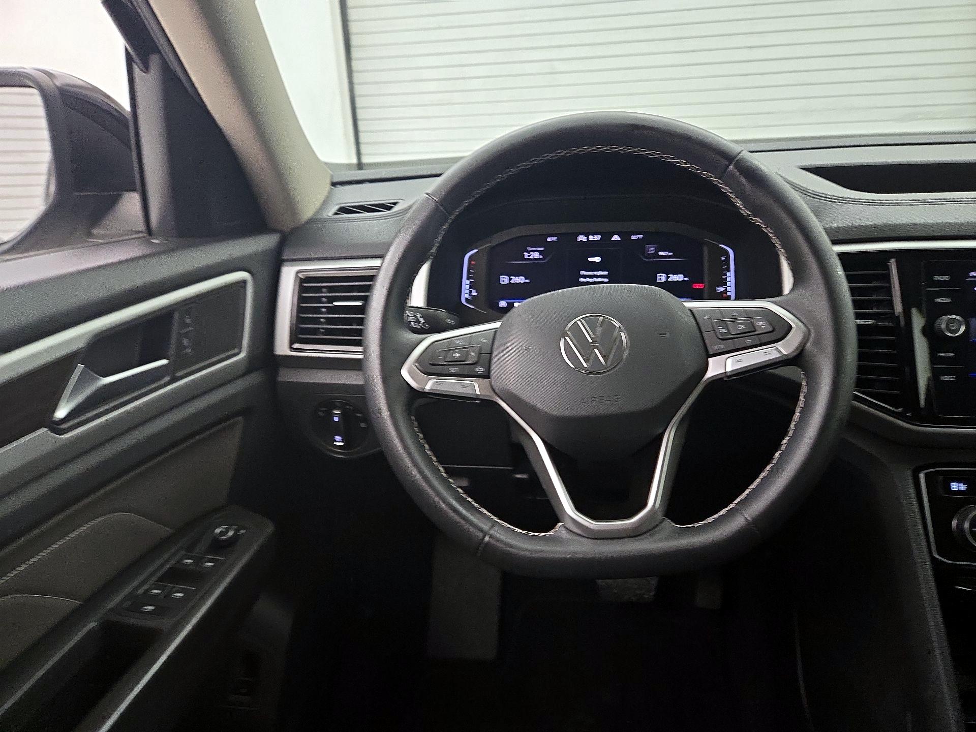 Thumbnail: 2023 Volkswagen Atlas - 10