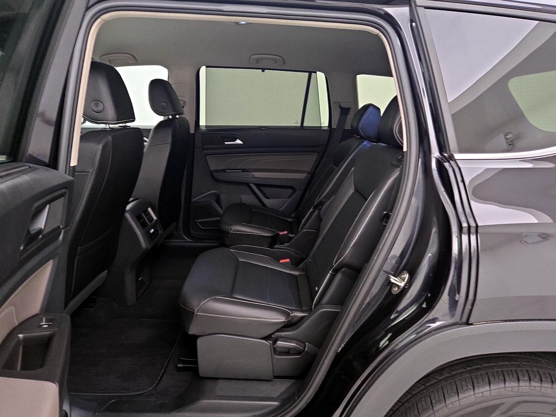 Thumbnail: 2023 Volkswagen Atlas - 18