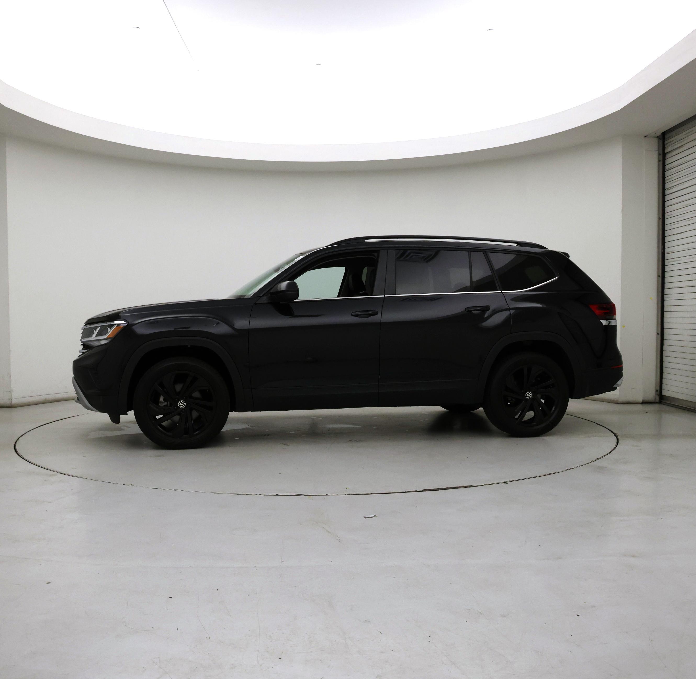 Thumbnail: 2023 Volkswagen Atlas - 3