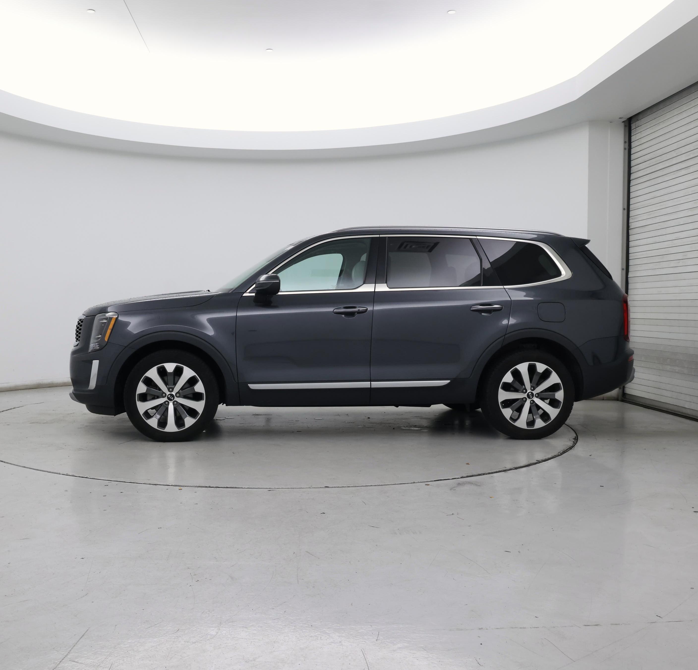 Thumbnail: 2021 Kia Telluride - 3