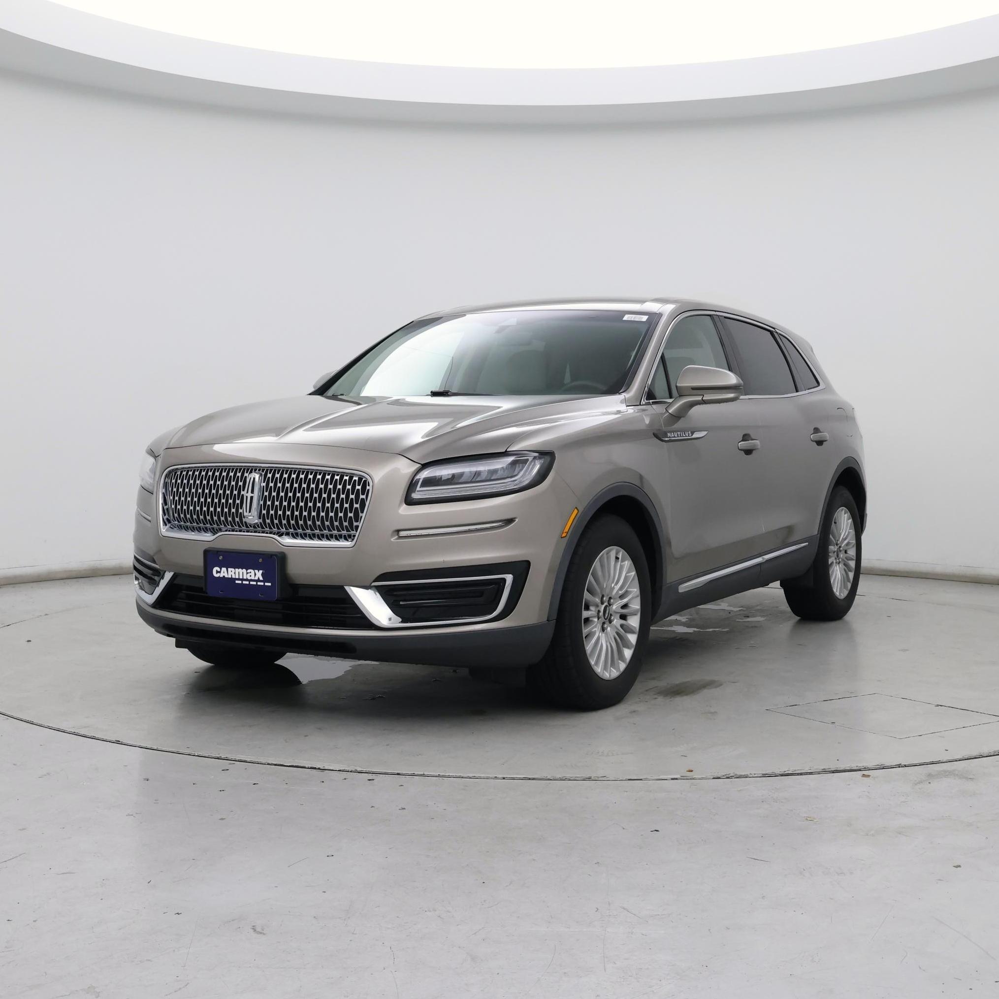 Thumbnail: 2019 Lincoln Nautilus - 4