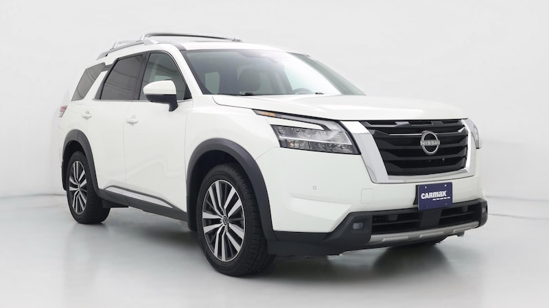 2022 Nissan Pathfinder Platinum Hero Image