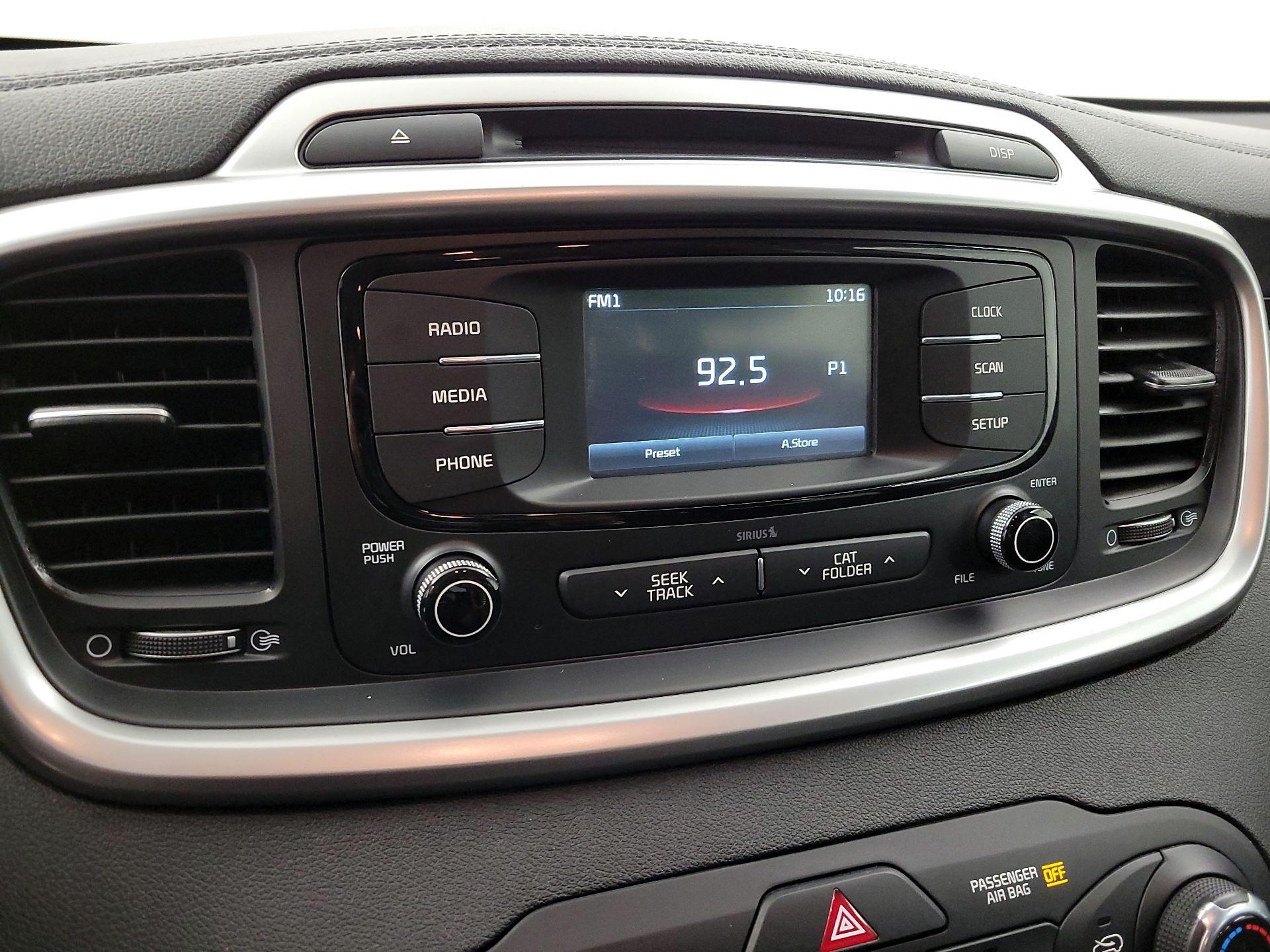 Thumbnail: 2018 Kia Sorento - 15