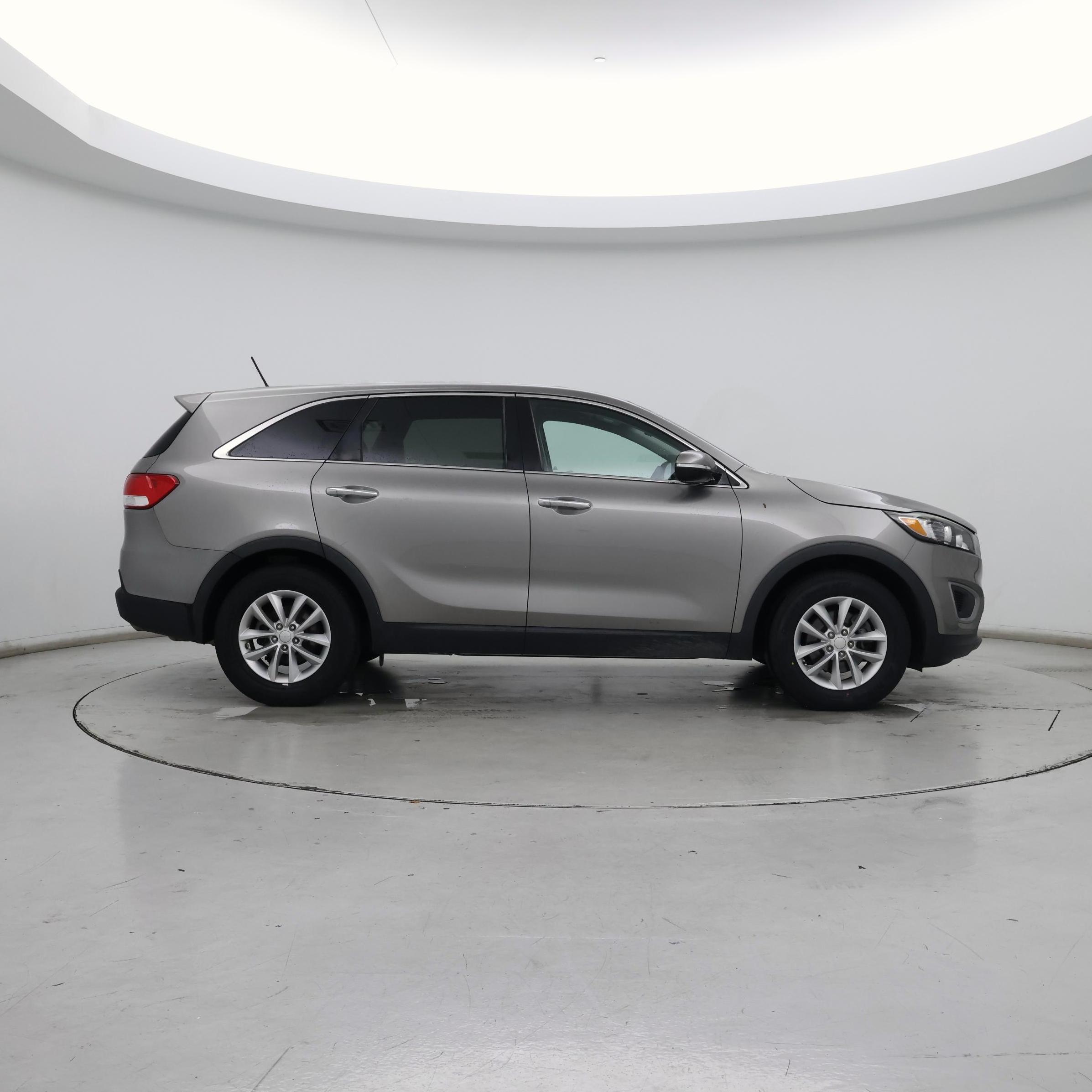 Thumbnail: 2018 Kia Sorento - 7