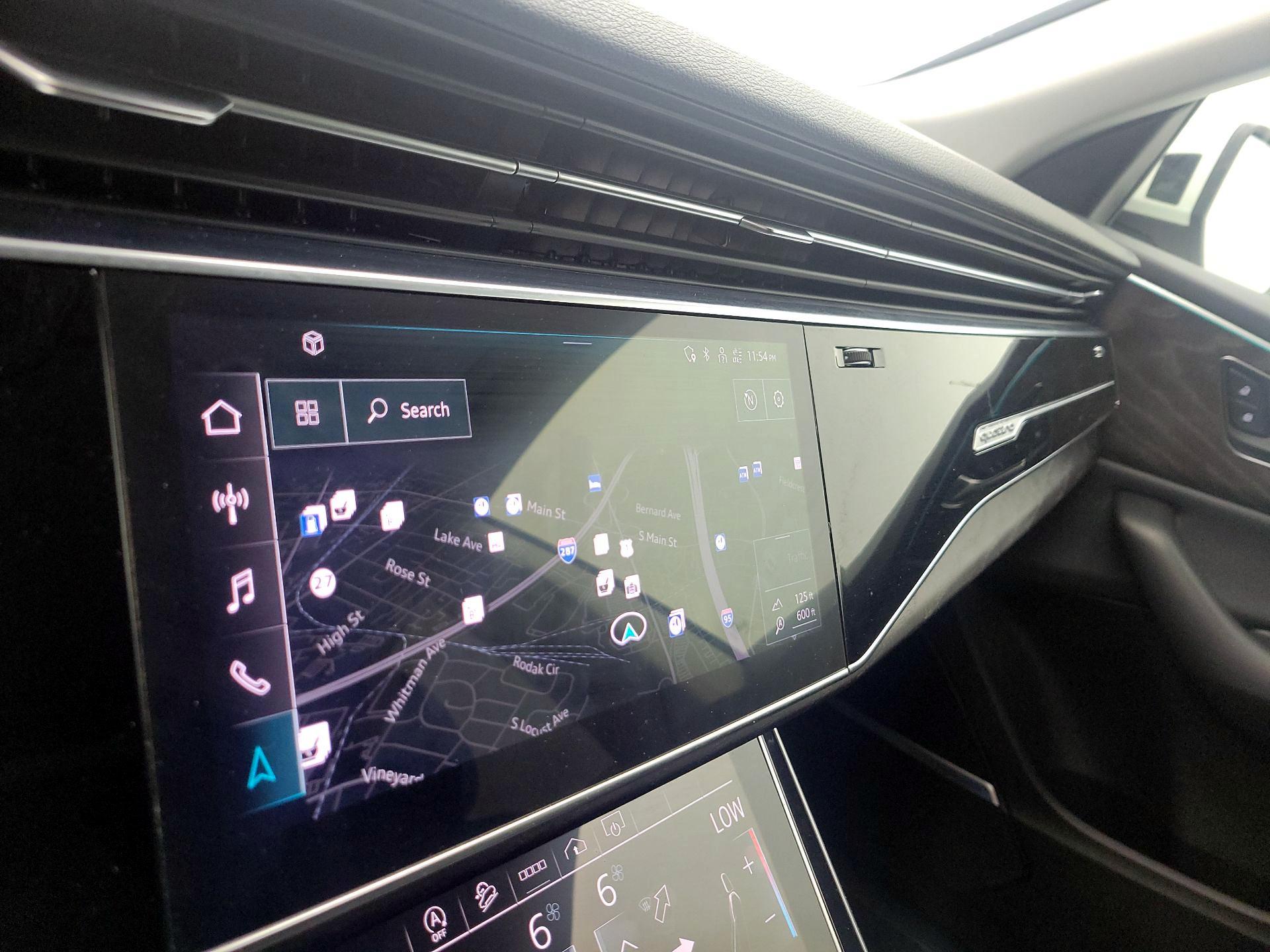 Thumbnail: 2022 Audi Q8 - 14