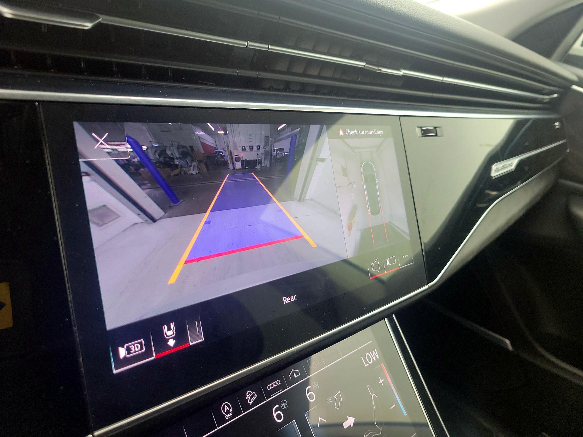 Thumbnail: 2022 Audi Q8 - 15