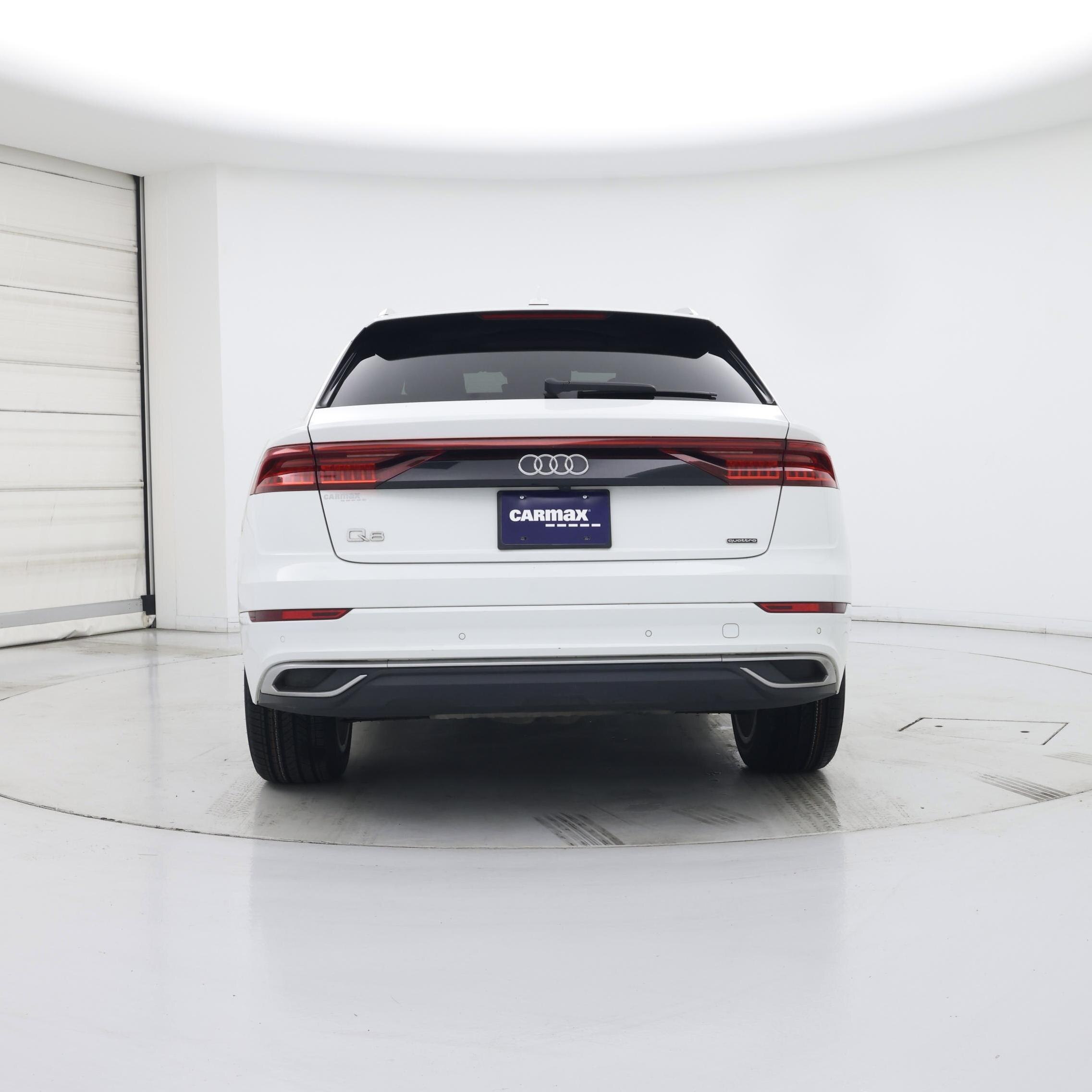 Thumbnail: 2022 Audi Q8 - 6