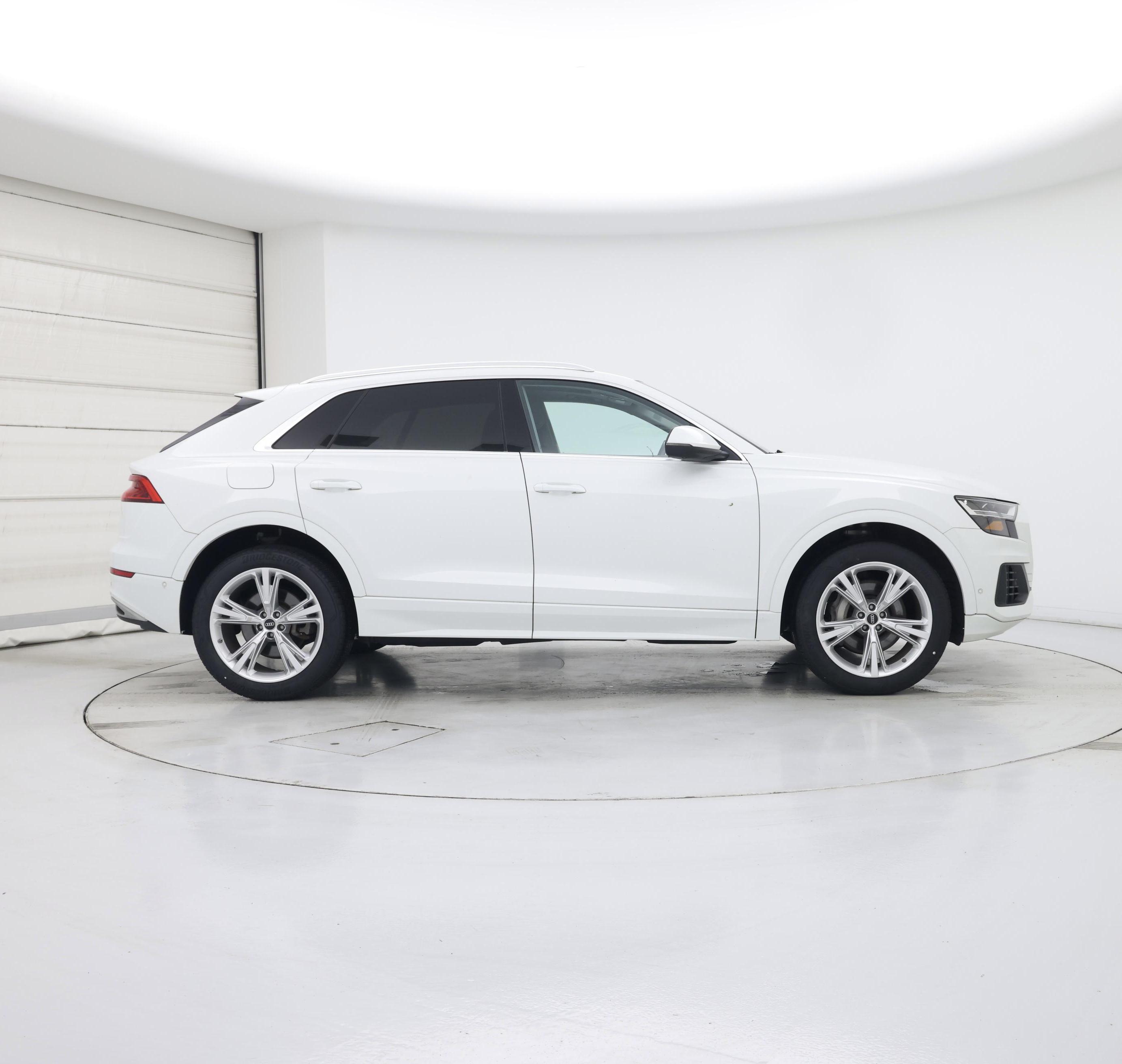 Thumbnail: 2022 Audi Q8 - 7