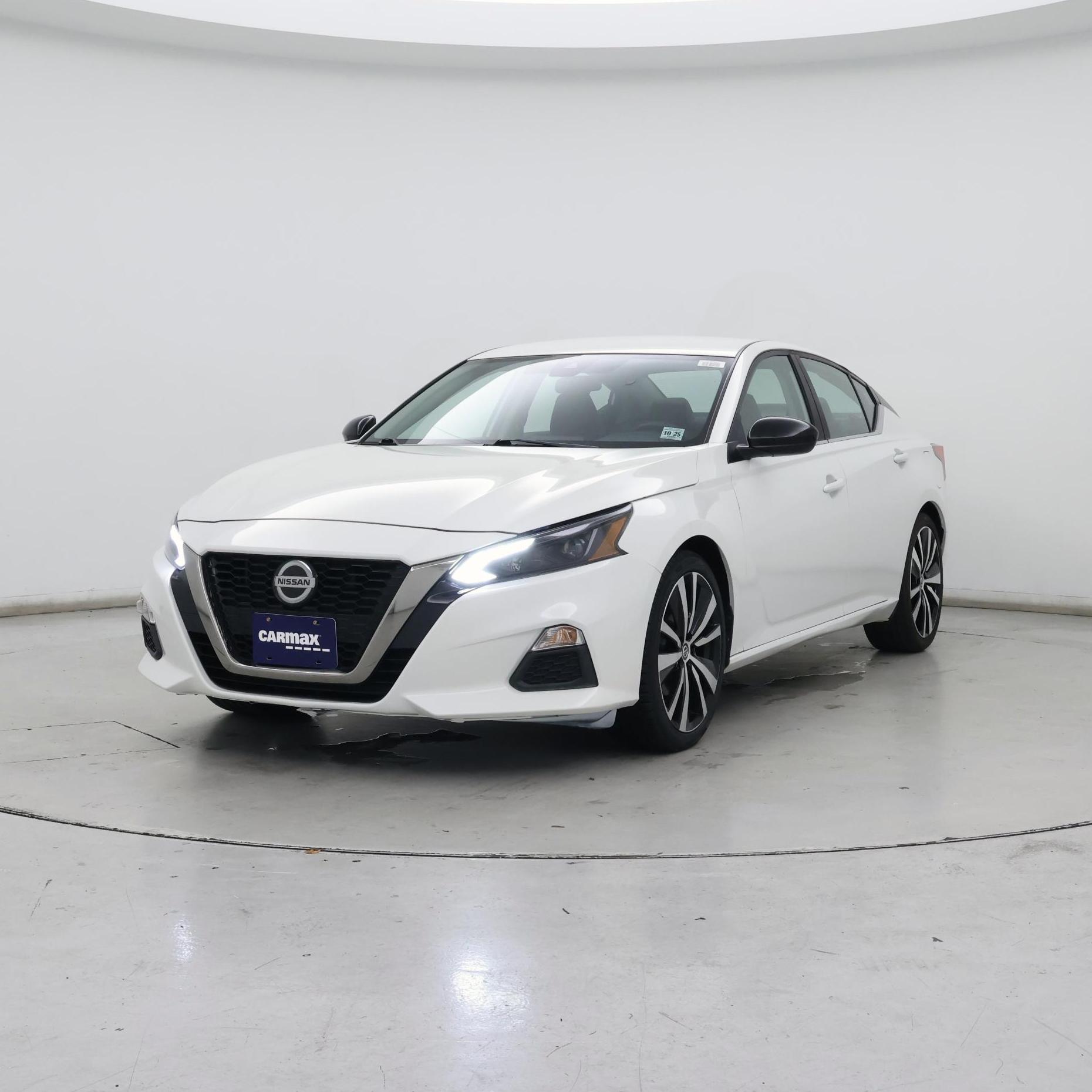 Thumbnail: 2020 Nissan Altima - 4