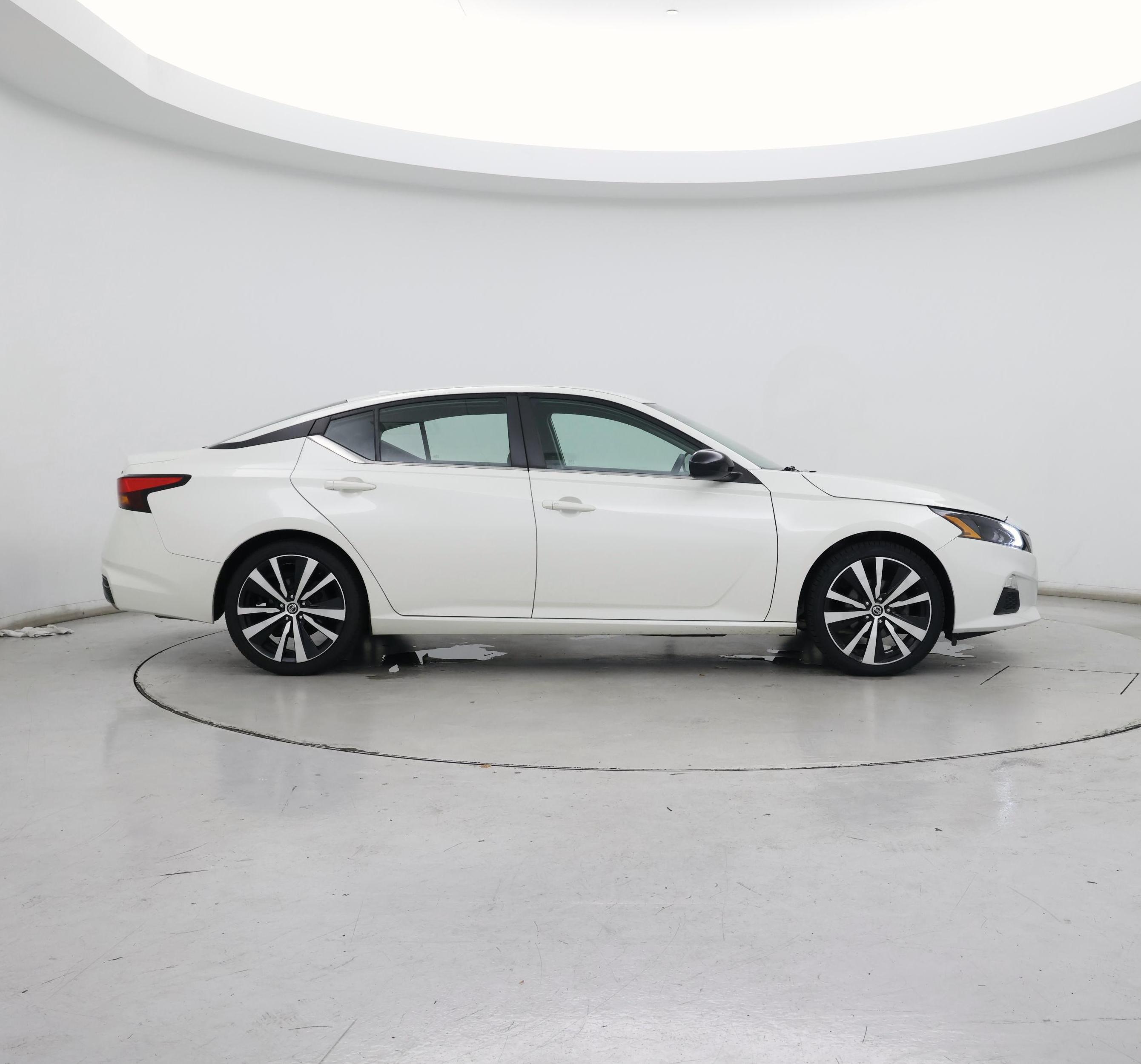 Thumbnail: 2020 Nissan Altima - 7