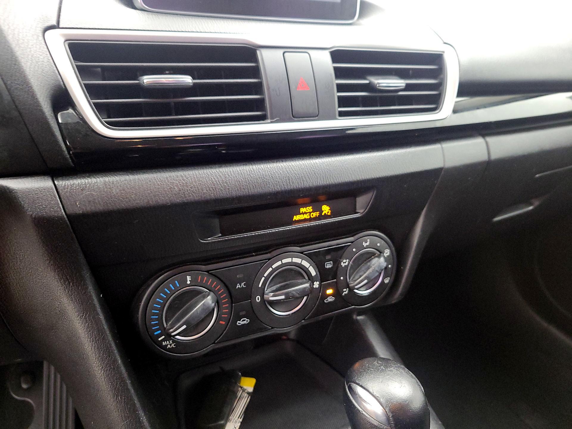 Thumbnail: 2015 Mazda Mazda3 - 16