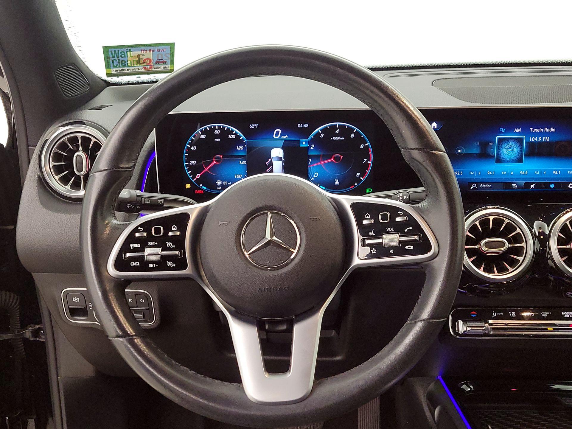 Thumbnail: 2020 Mercedes-Benz GLB - 10