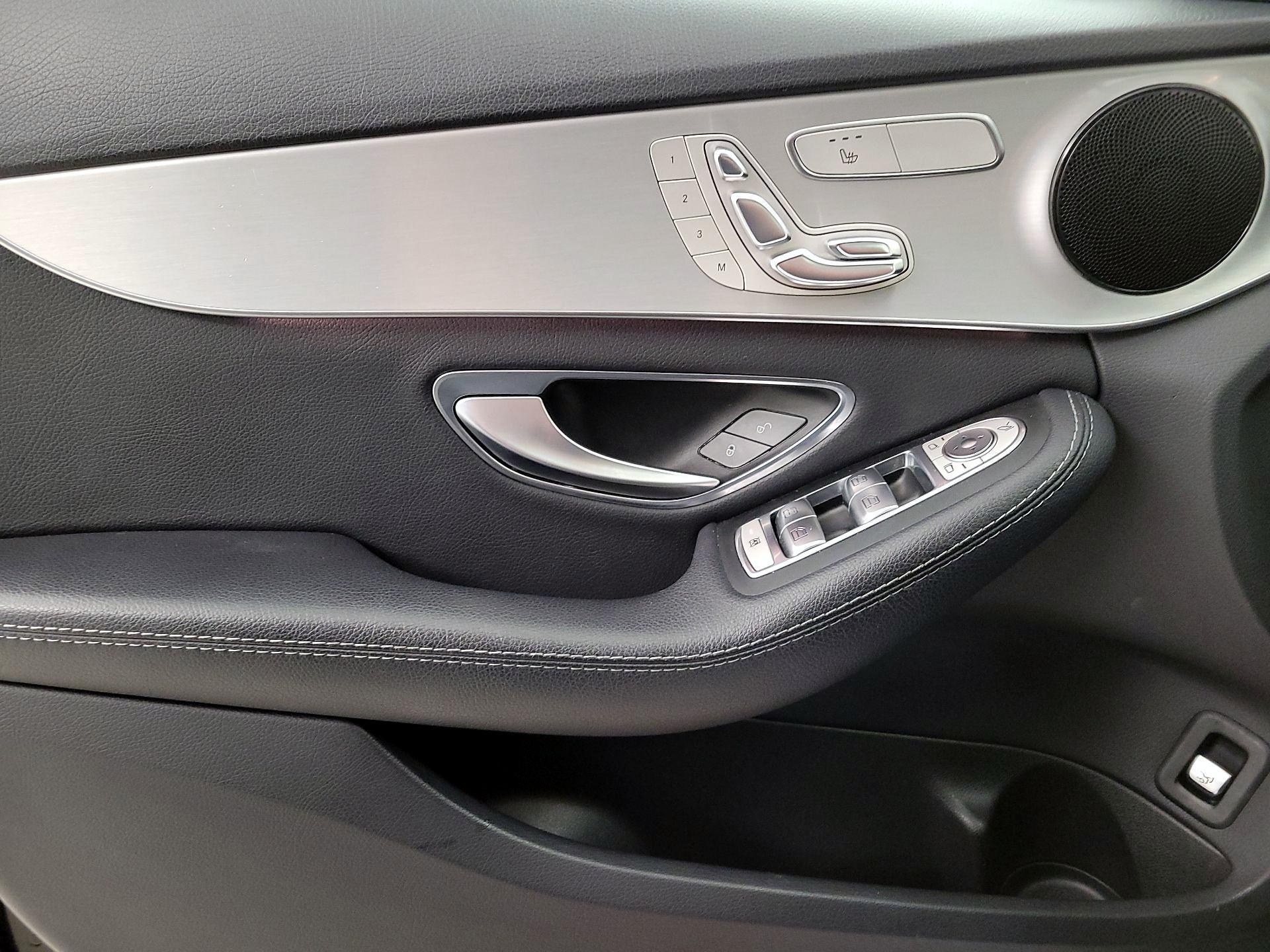 Thumbnail: 2018 Mercedes-Benz C-Class - 12
